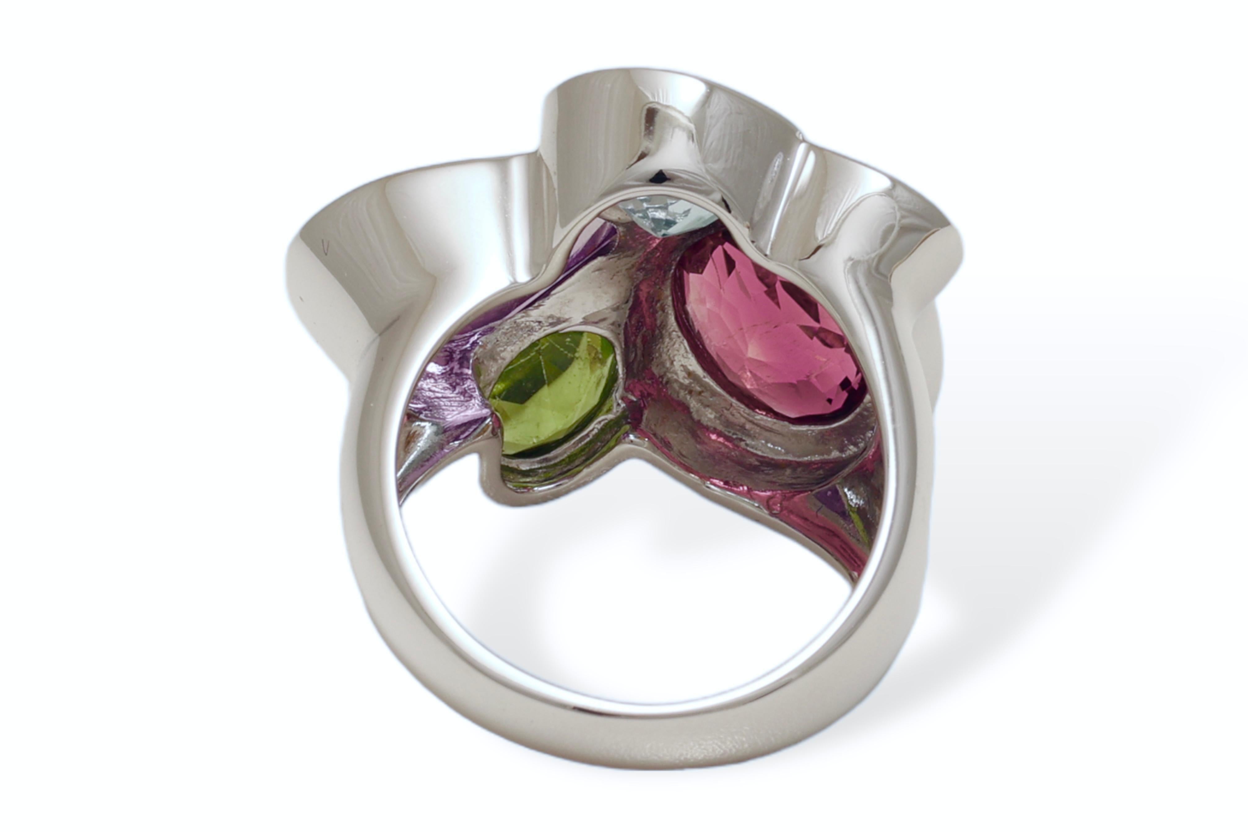 Women's or Men's 18 Kt Multi Precious Gem Stone Diamond Ring For Sale