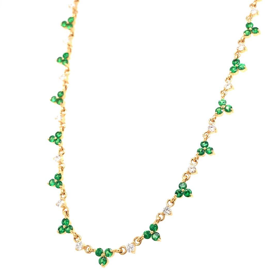 Round Cut  18- Kt Natural Tsavorite and diamond necklace For Sale