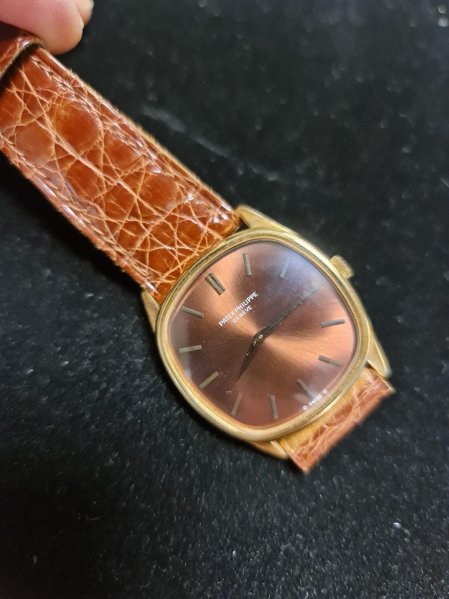 18 kt Patek Philippe TV, Elipse mit Bronze-/ Vermeer-Zifferblatt Ref. 3644 im Zustand „Hervorragend“ im Angebot in Antwerp, BE