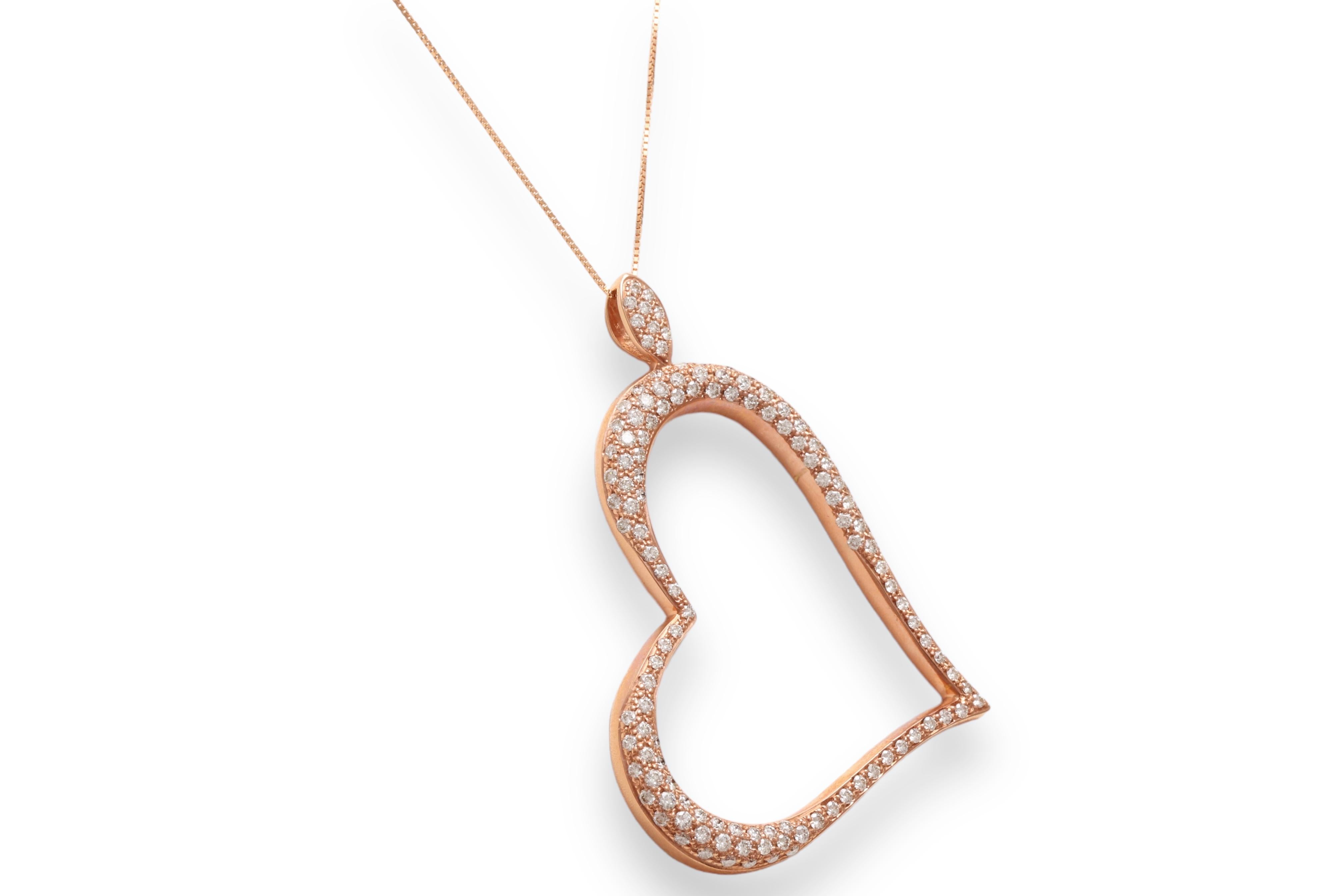 Taglio brillante 18 kt. Collana a forma di cuore in oro rosa con 2,20 carati. Diamanti in vendita