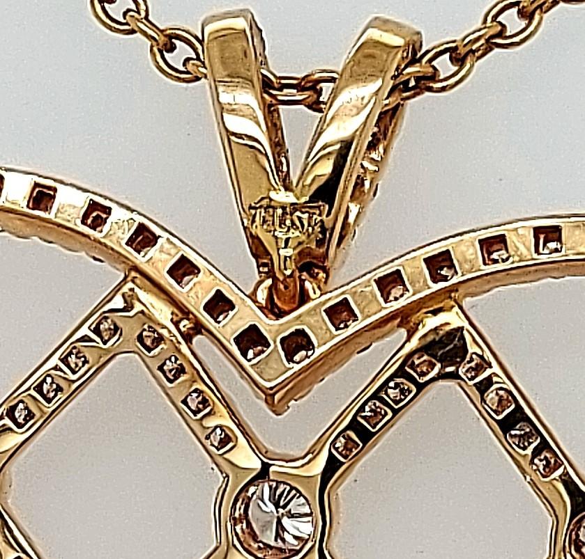 Collier en or rose 18 carats en forme de cœur, pendentif serti de 2,30 carats de diamants en vente 6