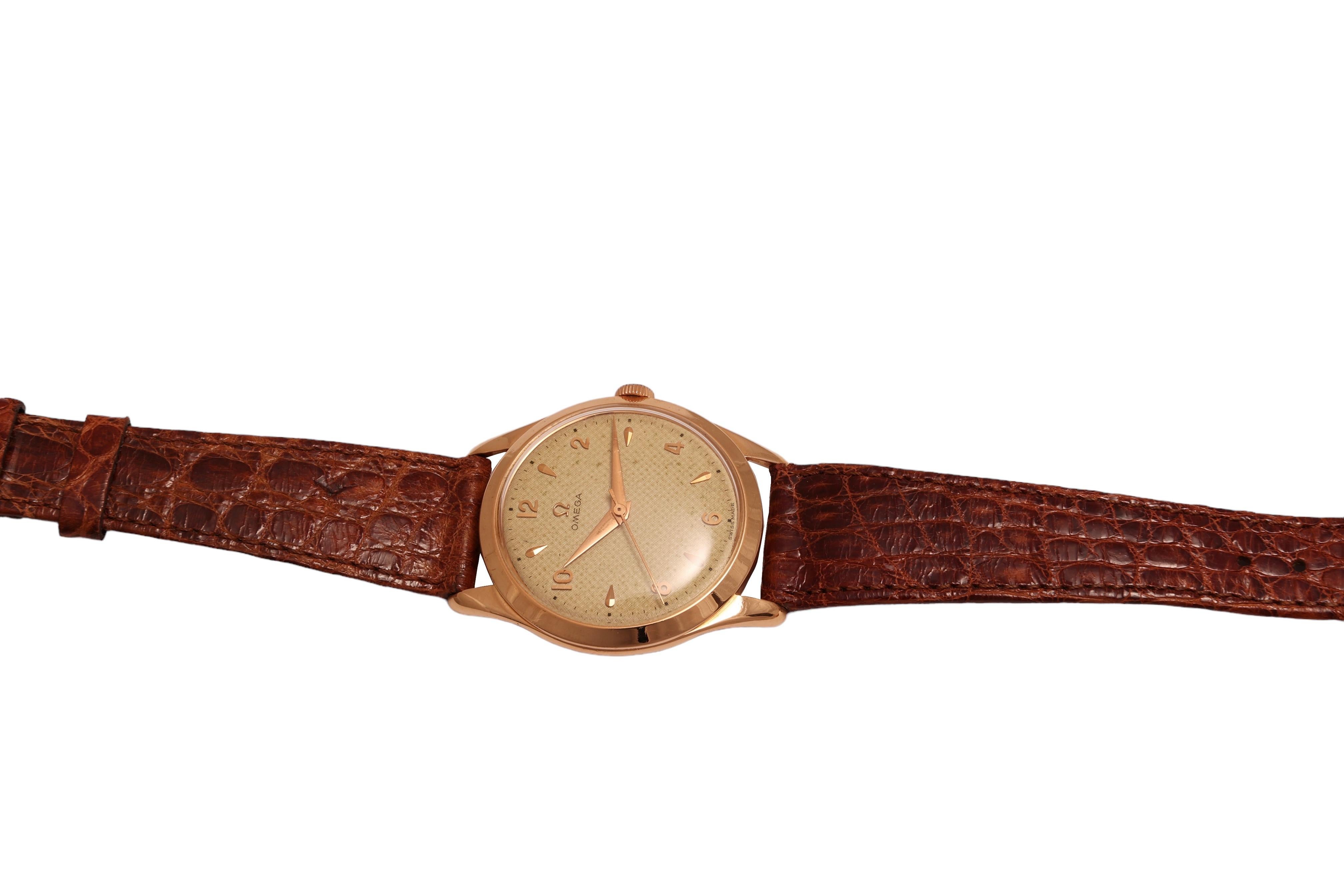 18 kt. Pink Gold Omega Honeycomb Ref 2624, Manual Winding For Sale 2