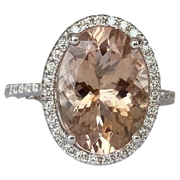 18 kt. Pink gold   Ring with  4.92 ct Morganite and Diamonds