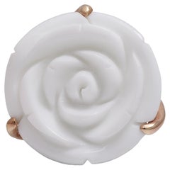 18 kt. Bague en or rose avec grande pierre agate blanche taille fleur