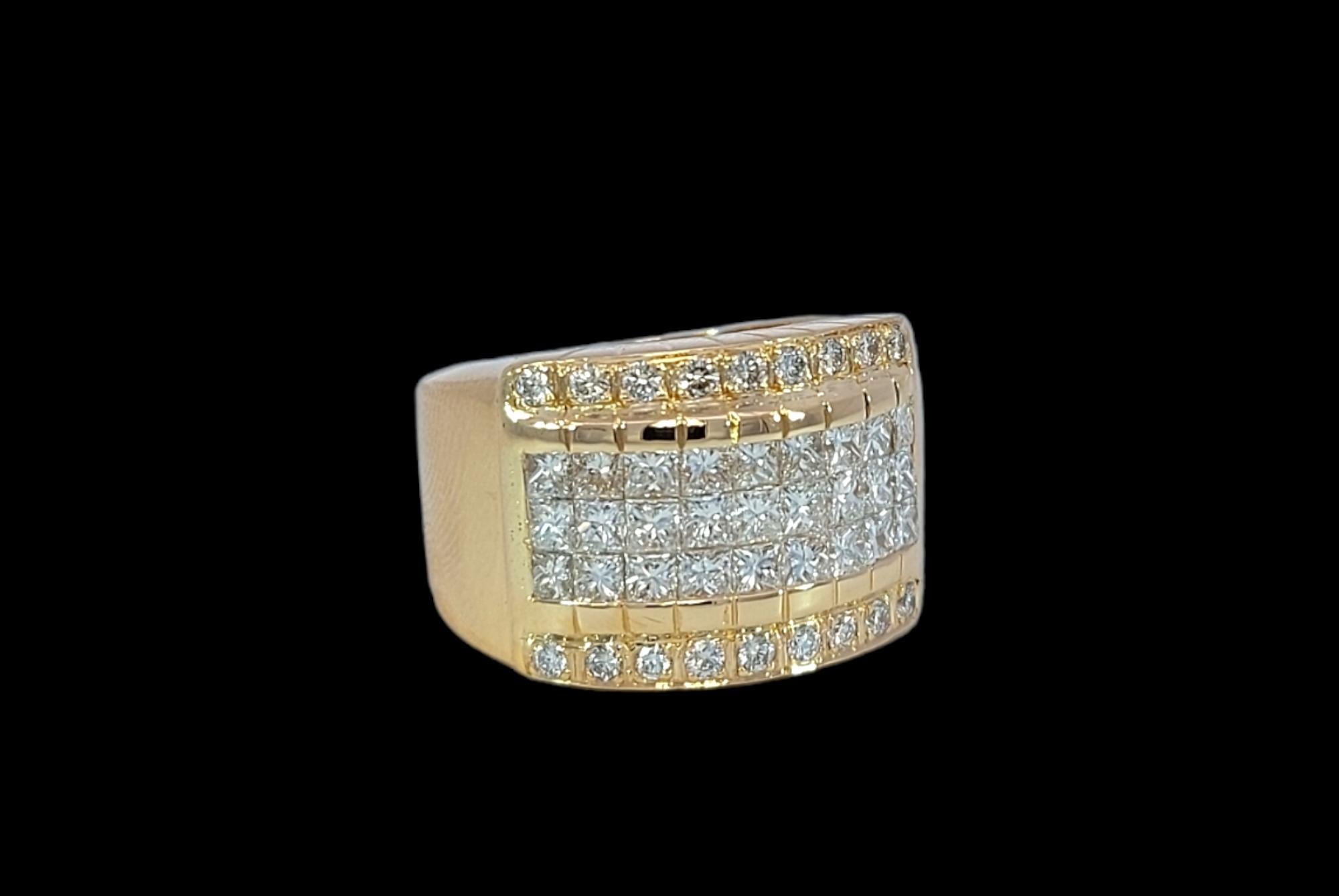 18kt Princess Diamonds Invisible Bracelet & Matching Ring, Estate Sultan Oman For Sale 8
