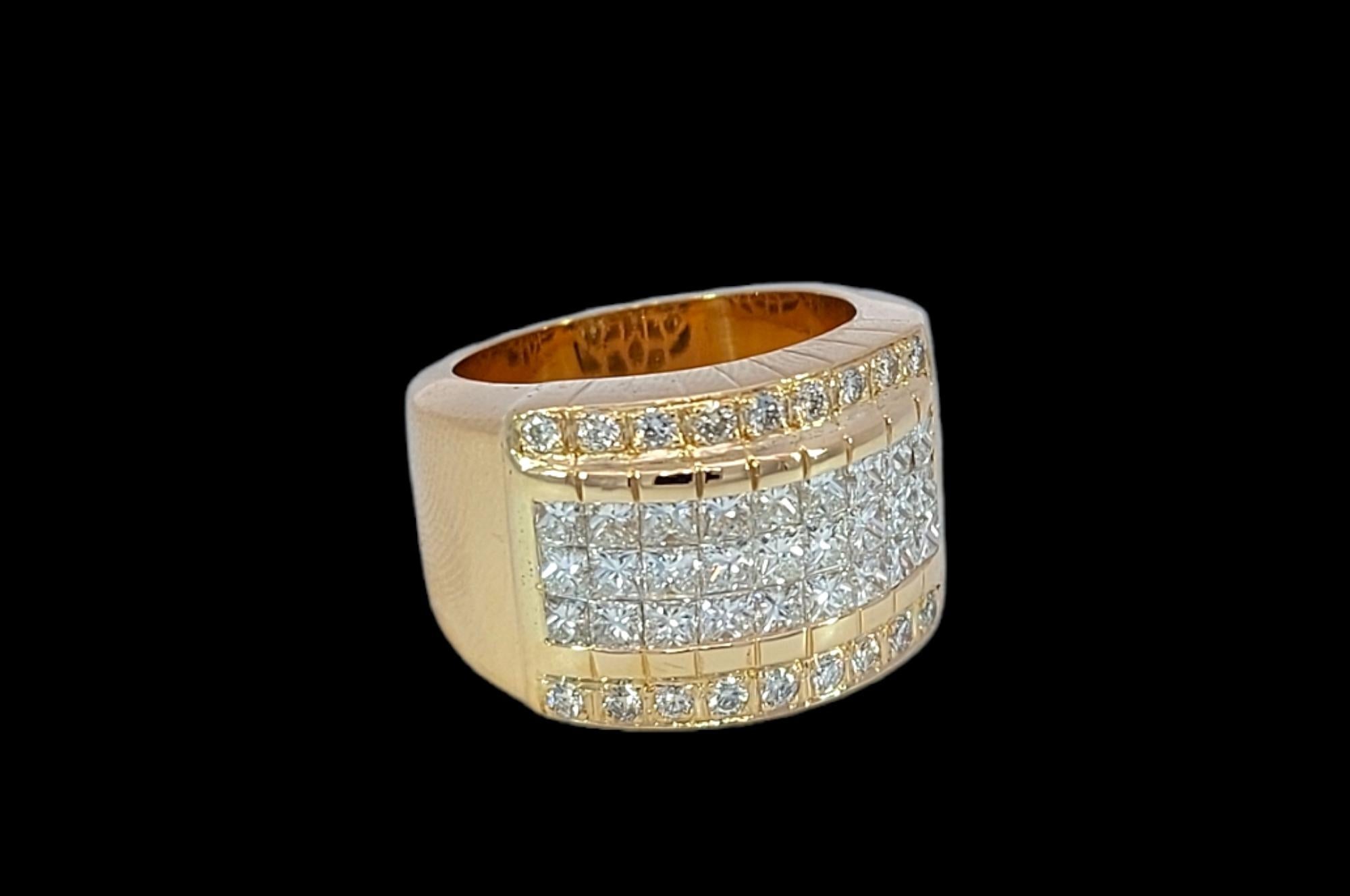 18kt Princess Diamonds Invisible Bracelet & Matching Ring, Estate Sultan Oman For Sale 2