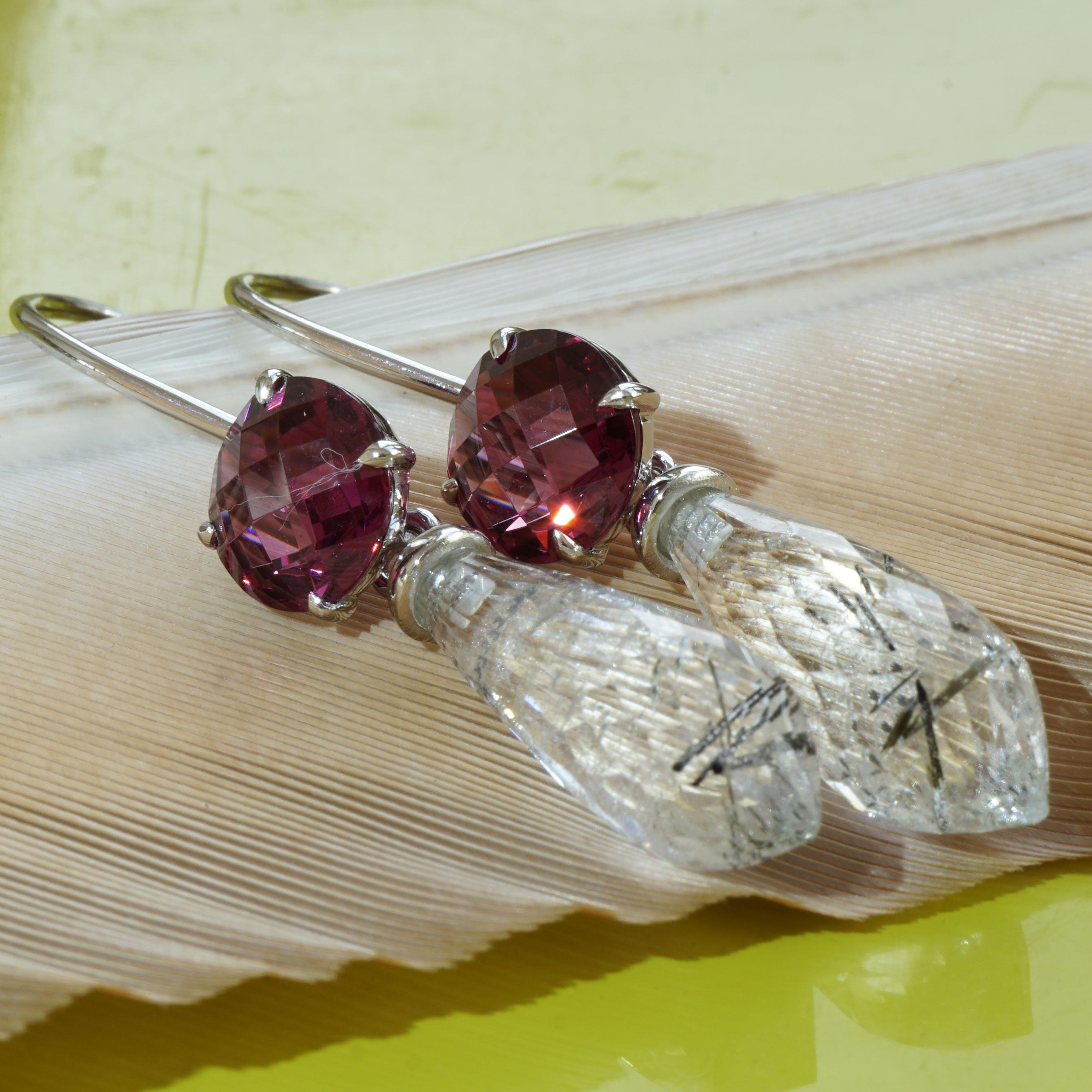 18 Kt Rhodolite Earrings with Detachable Pendant Beginnung of Earring Mania In New Condition For Sale In Viena, Viena