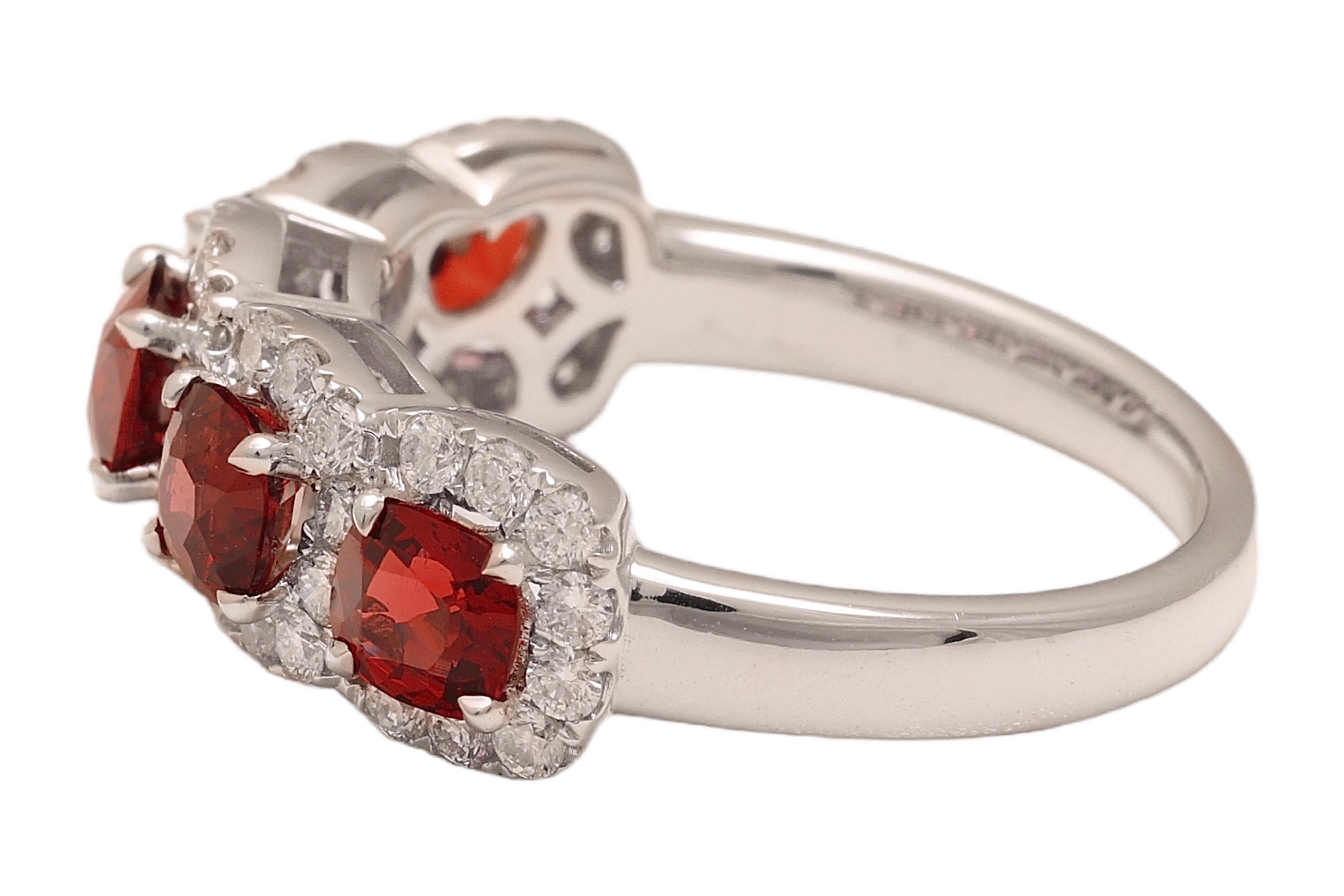 18 kt. Ring mit 5 burmesischen natürlichen NH-Spinell-Edelsteinen im Brillantschliff und Diamanten im Brillantschliff für Damen oder Herren