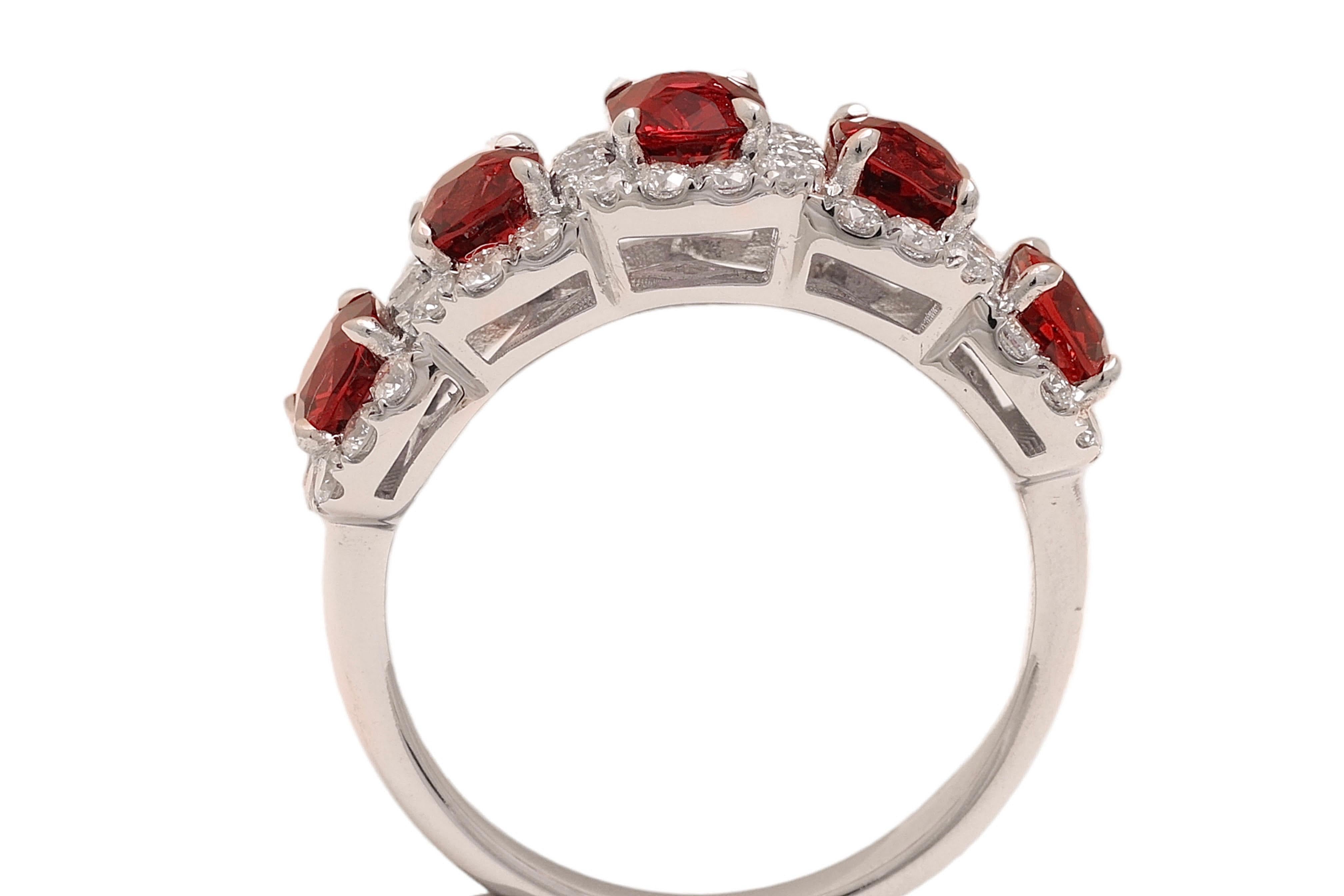 18 kt. Ring mit 5 burmesischen natürlichen NH-Spinell-Edelsteinen im Brillantschliff und Diamanten im Brillantschliff 1