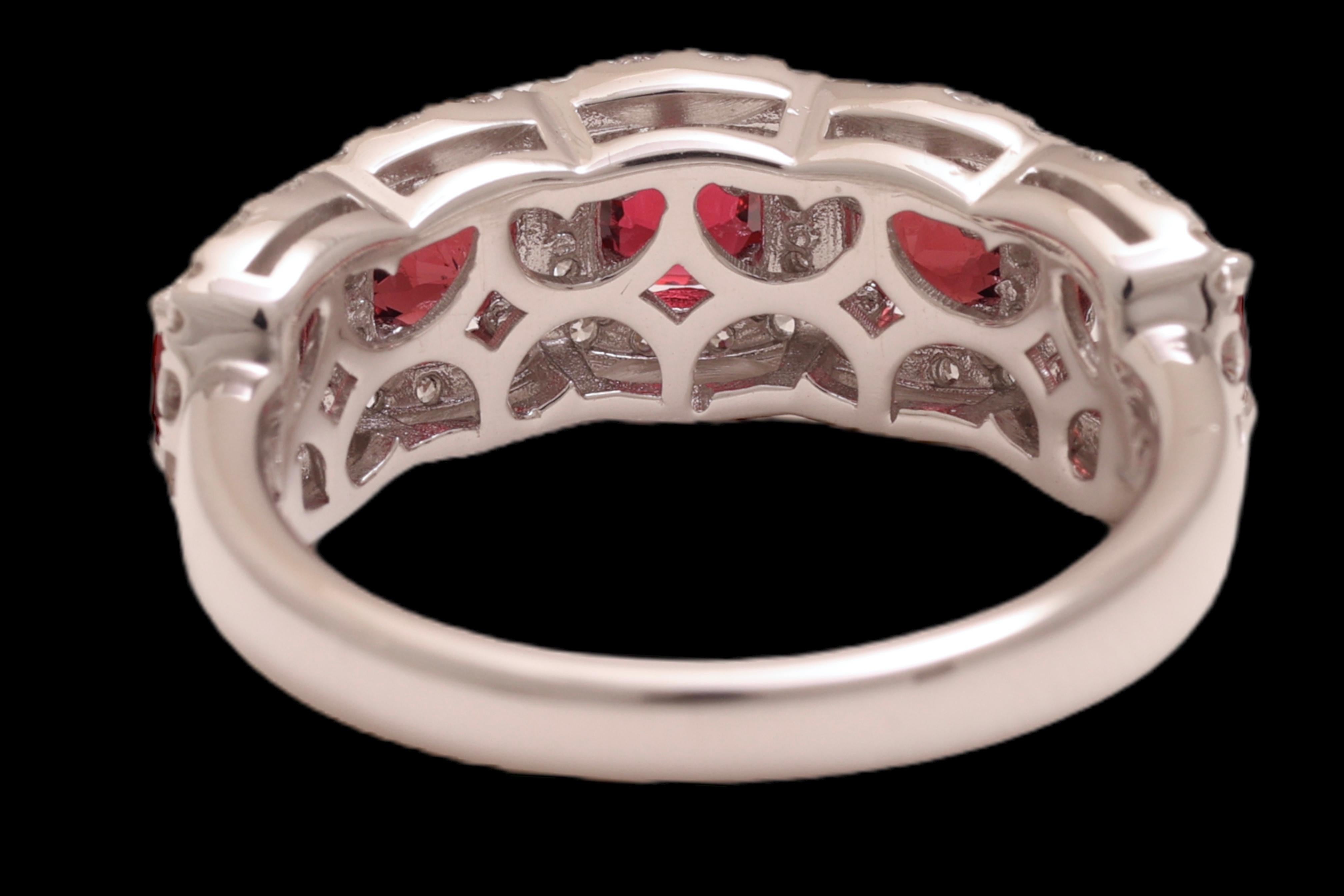 18 kt. Ring mit 5 burmesischen natürlichen NH-Spinell-Edelsteinen im Brillantschliff und Diamanten im Brillantschliff 2