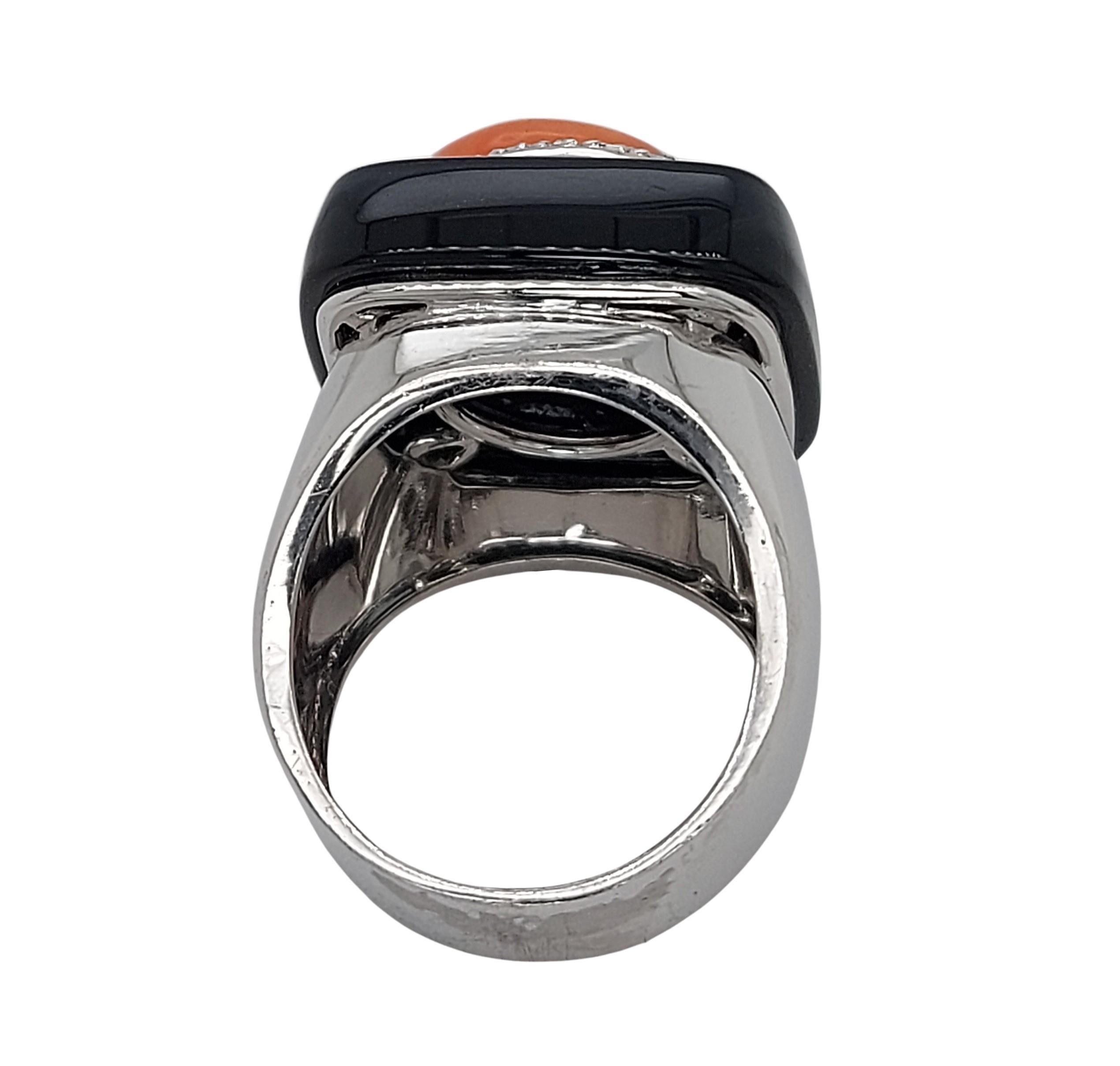 18 Kt Ring with Diamonds & Onyx For Sale 3