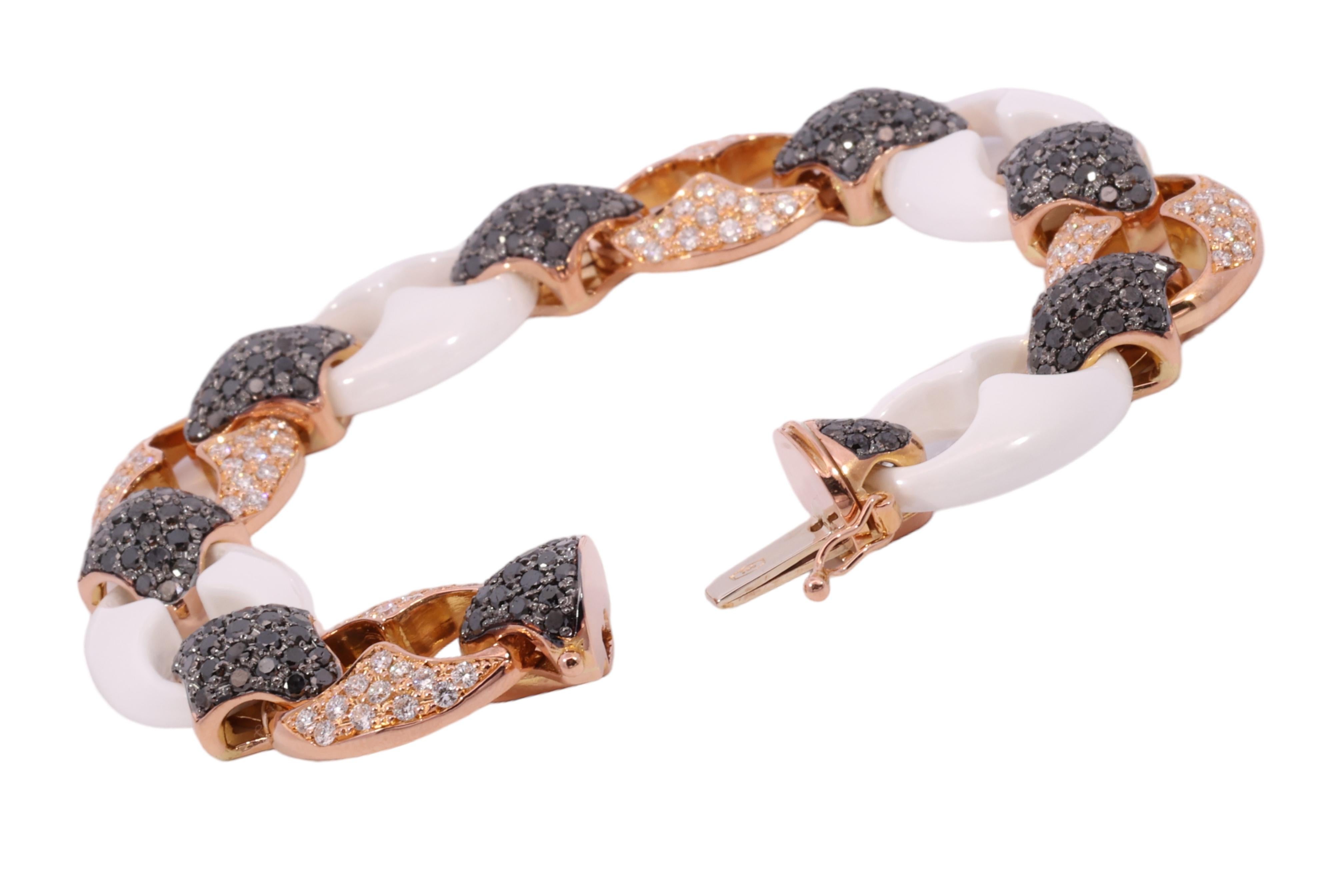 Women's or Men's 18 kt. Rose Gold & Ceramic Bracelet Set with 6.36 ct. Black and white Diamonds For Sale