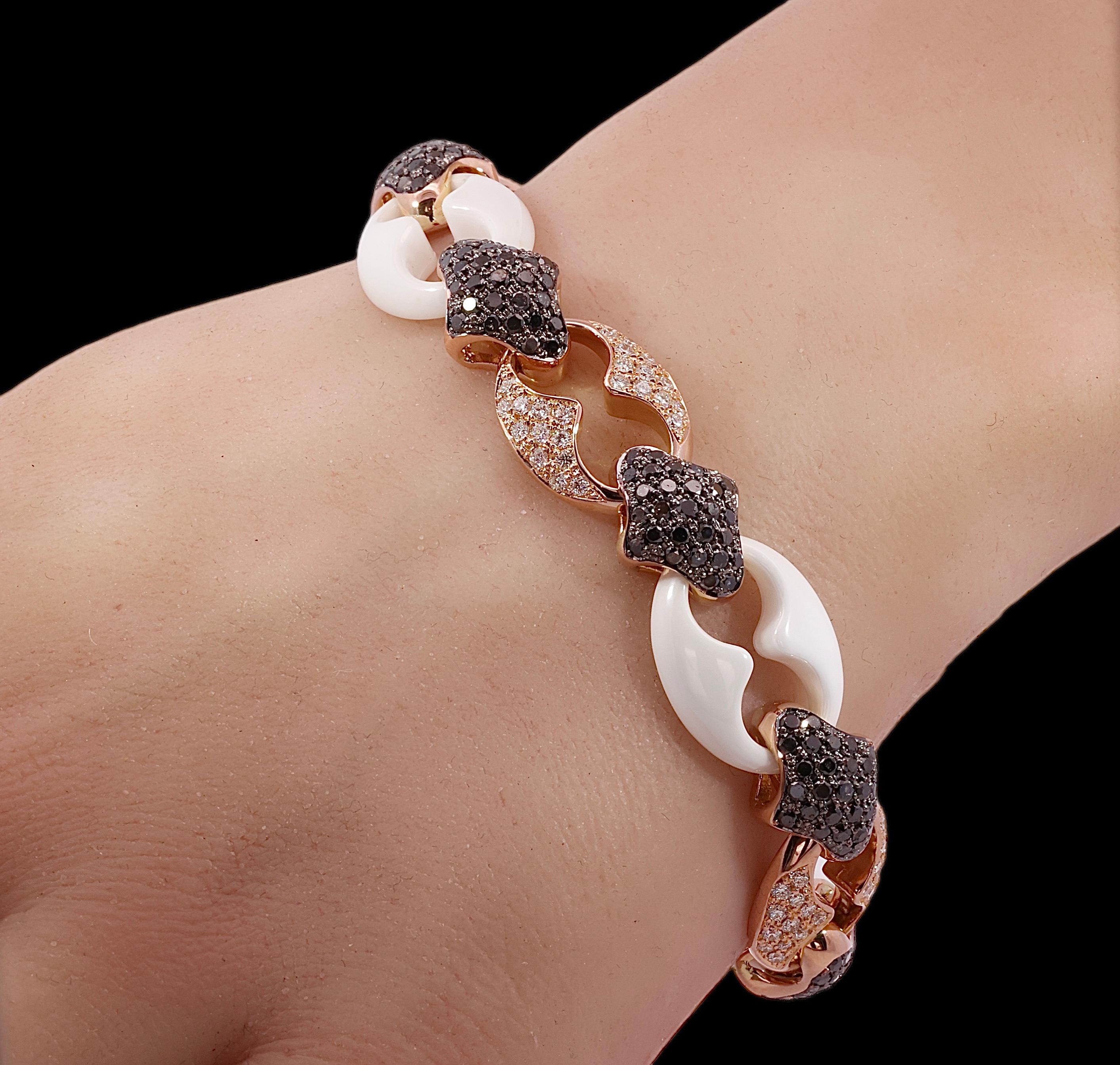18 kt. Rose Gold & Ceramic Bracelet Set with 6.36 ct. Black and white Diamonds For Sale 1