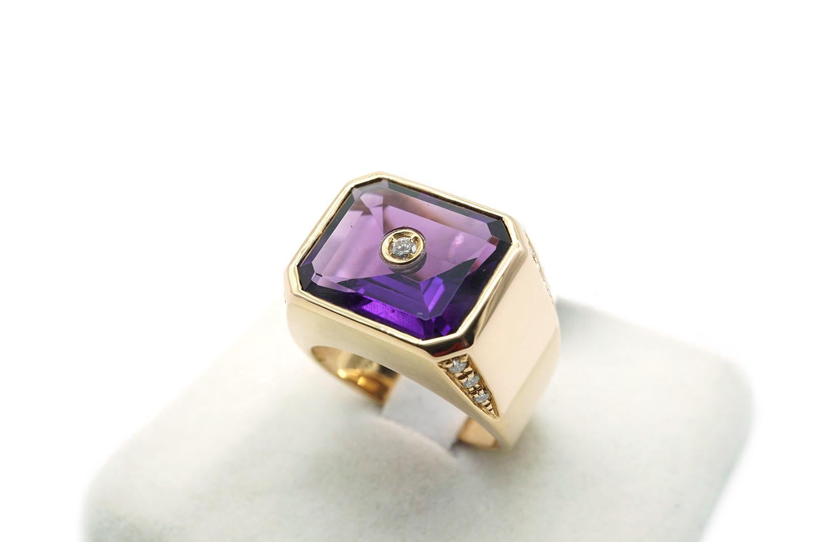 18 Kt Rose Gold, Diamonds and Amethyst Chevalier Ring In New Condition For Sale In Cattolica, IT