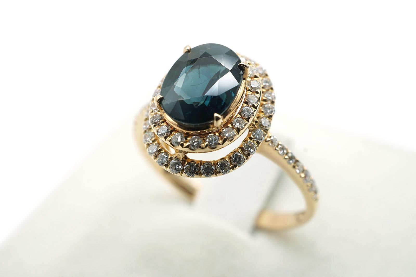 Bague de succession en or rose 18 carats avec saphirs bleus taille ovale et diamants Neuf - En vente à Cattolica, IT