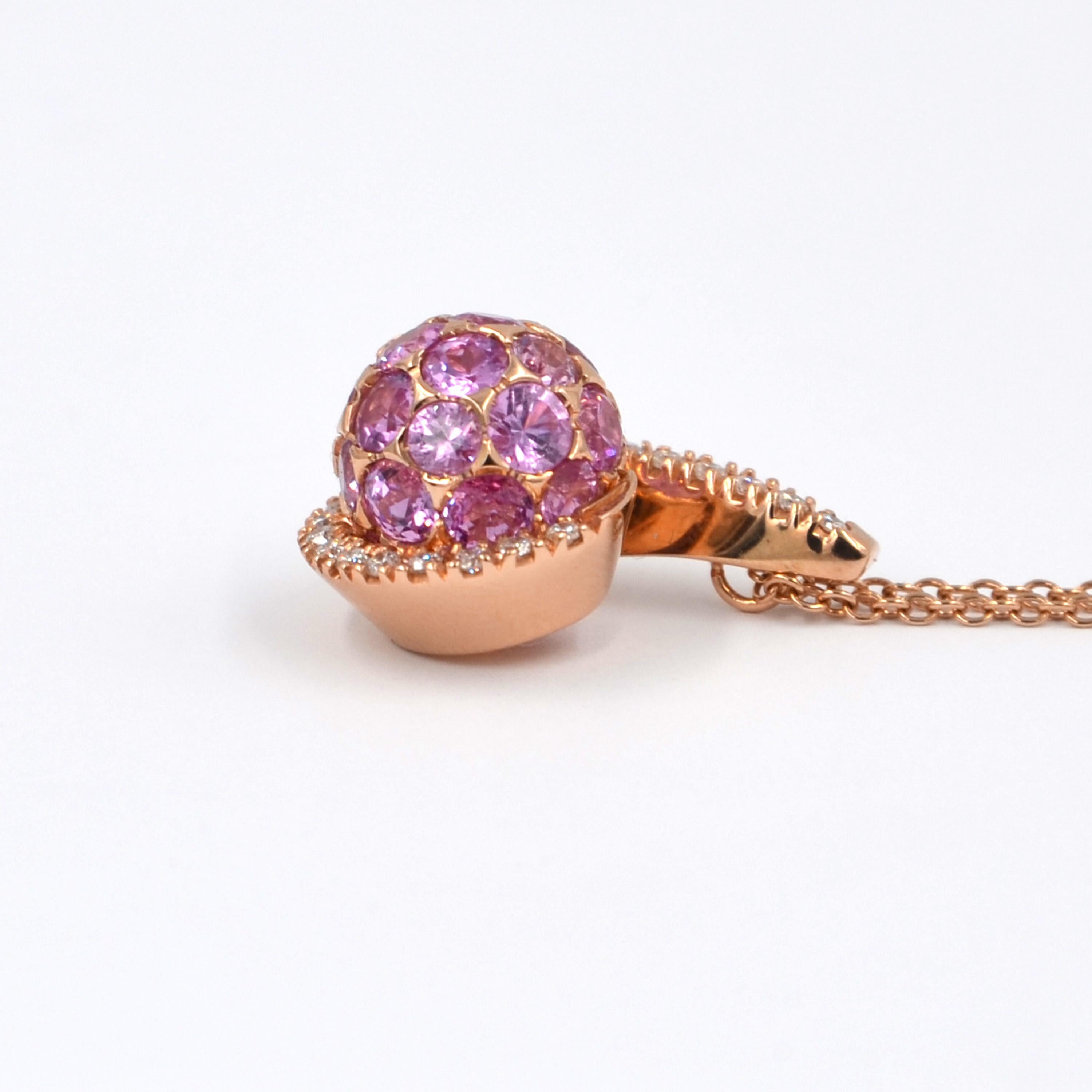 18 kt Rose Gold Pink Sapphires White Diamonds Garavelli Ball Pendant with Chain.
Chain Length cm 45 with a loop at cm 40
Ball diameter mm 12
18kt ROSE GOLD gr : 11.10
WHITE DIAMONDS ct : 0.36
PINK SAPPHIRES ct : 4.54