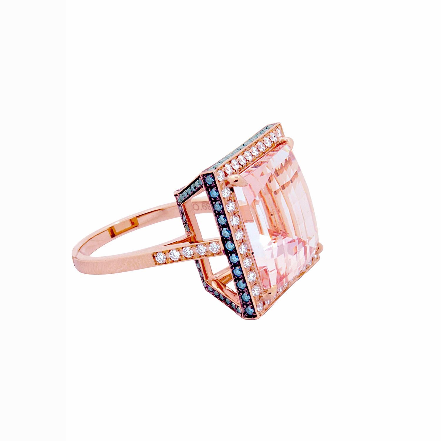 Modern 18 Karat Rose Gold Ring with Brilliant Cut White and Blue Diamonds and Morganite For Sale
