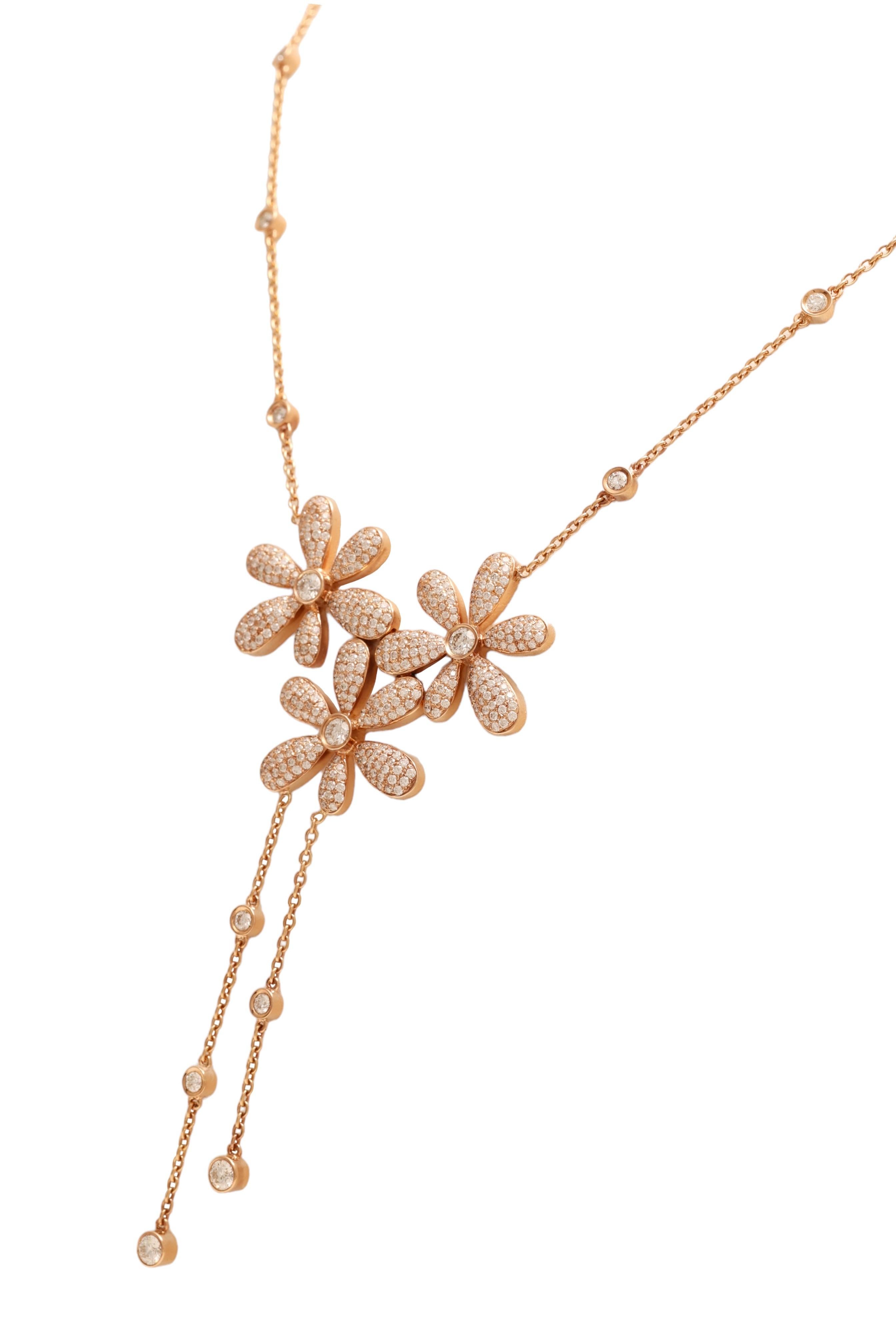 18 kt. Collier de fleurs et boucles d'oreilles pendantes en or rose avec 4,5 ct. Diamants Unisexe en vente