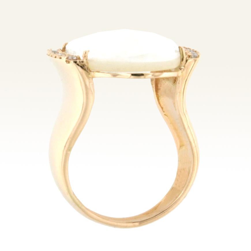 18 Karat Rose Gold with Mother of Pearl/Quartz and White Diamond Modern Ring In New Condition For Sale In GALLARATE, IT