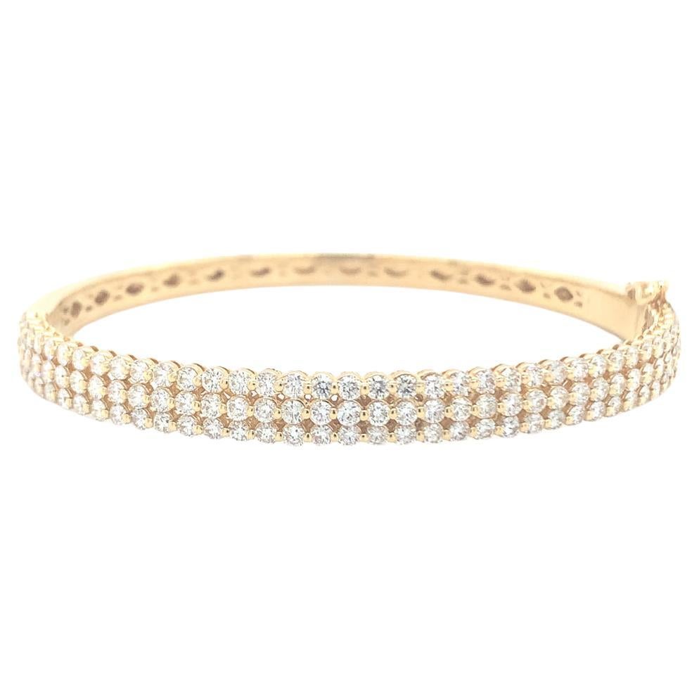 18 Kt solid gold diamond bangle For Sale