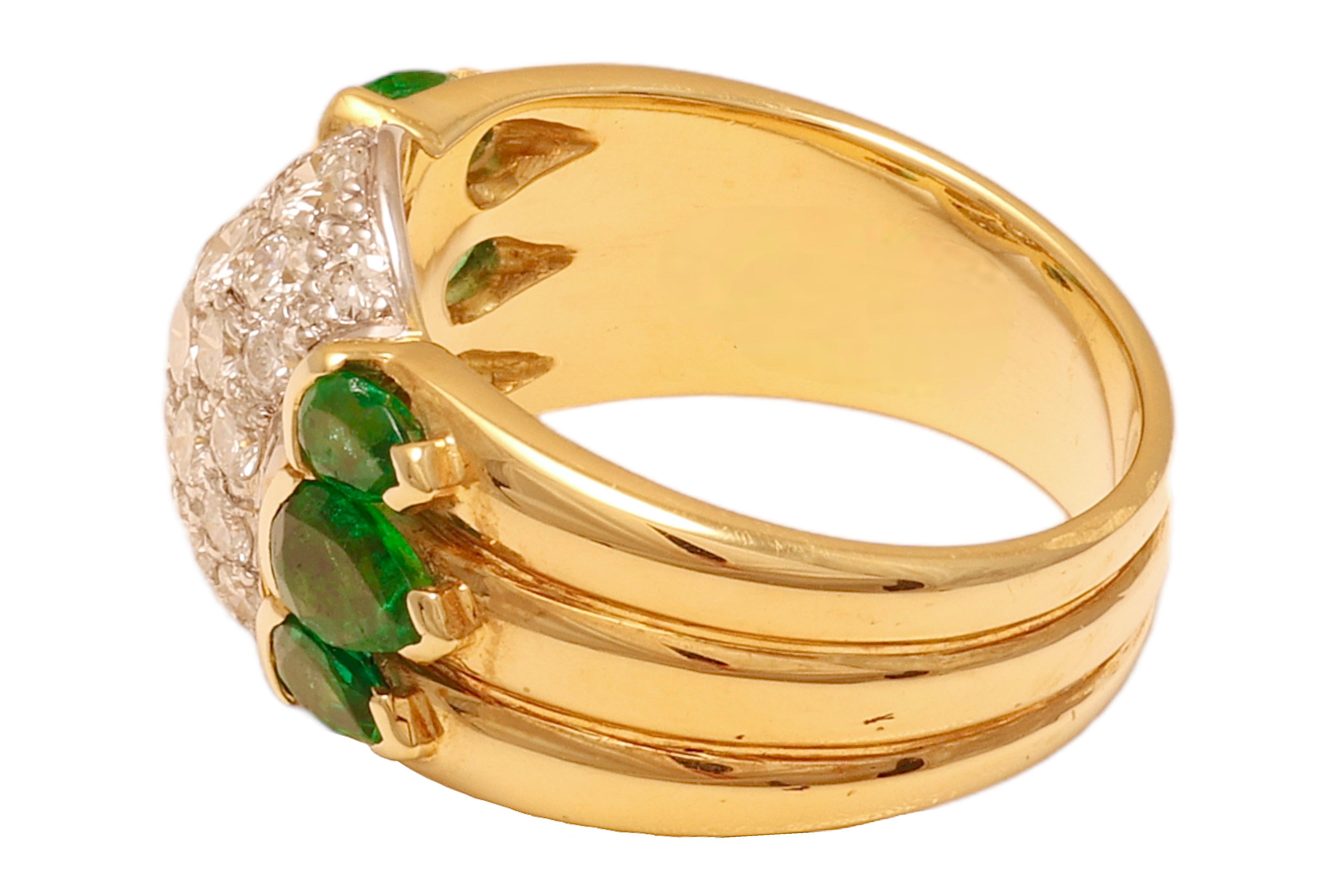 Pear Cut 18 kt. Solid Gold Ring with 2.36 ct. Diamonds and 2 ct. Emerald For Sale