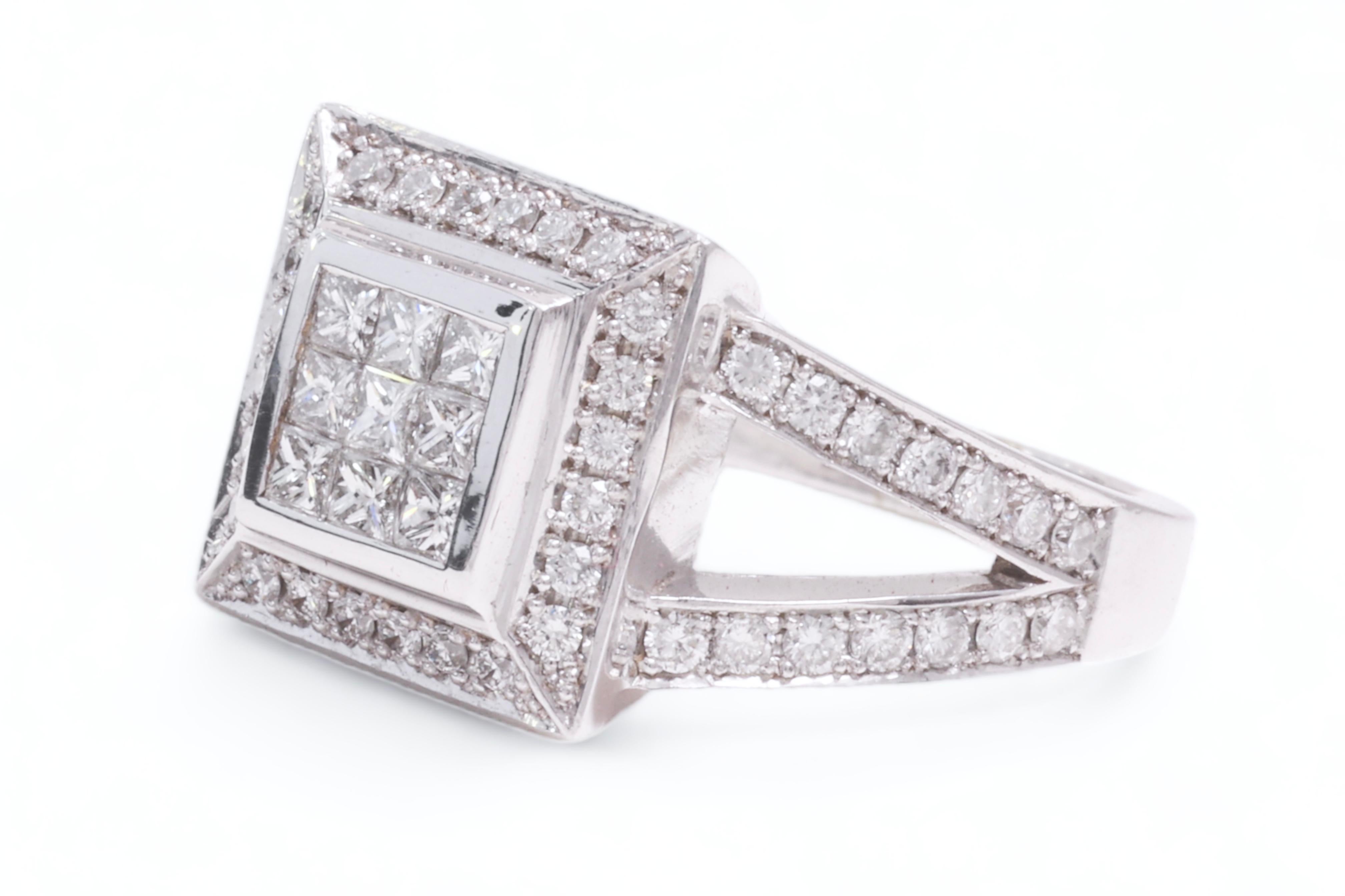 Princess Cut 18 Kt Solid White Gold, Invisible Set Princess & Brilliant Cut Diamond Ring For Sale