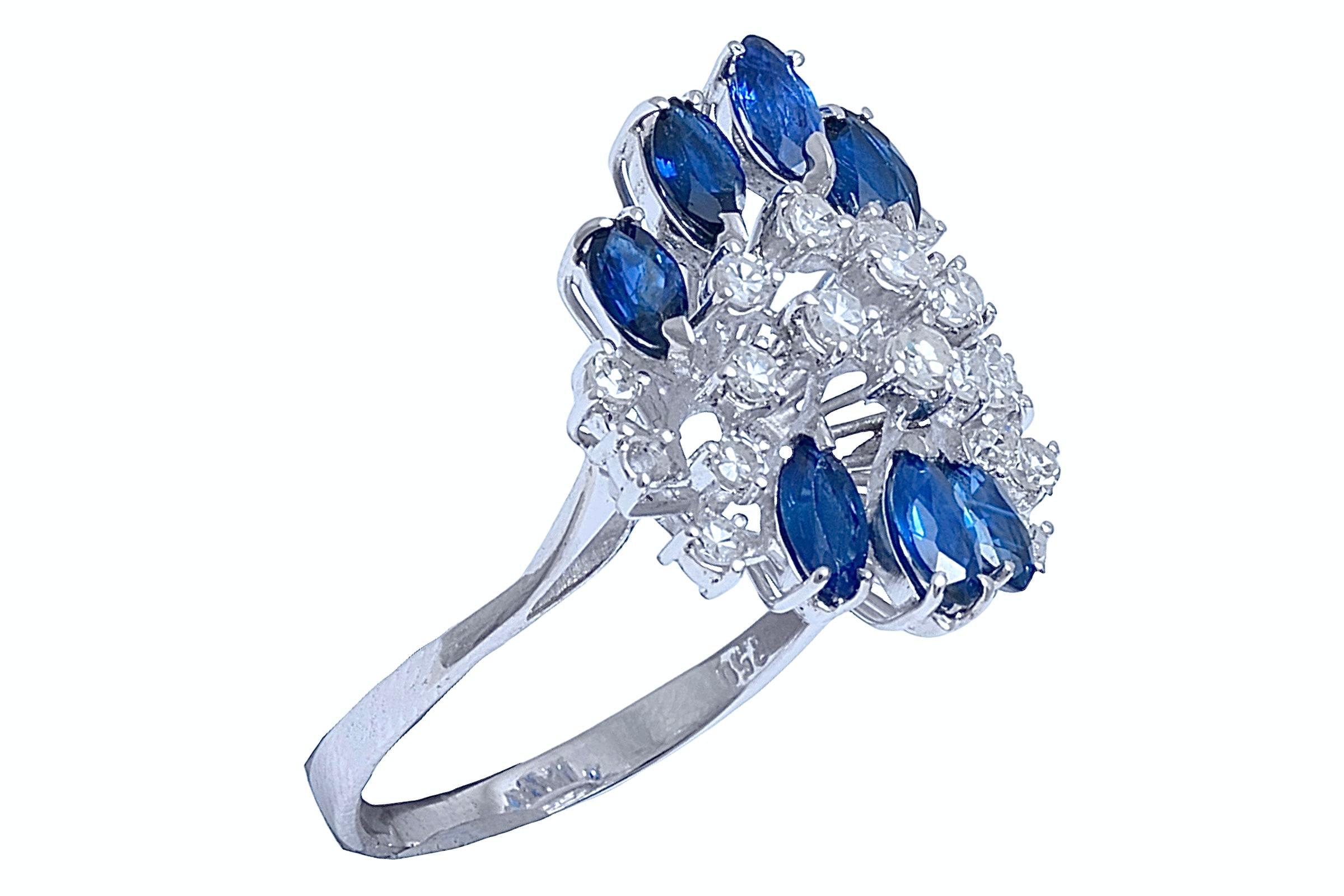 18 Karat massiver Weißgold Saphir- und Diamantring mit Saphir im Angebot 3