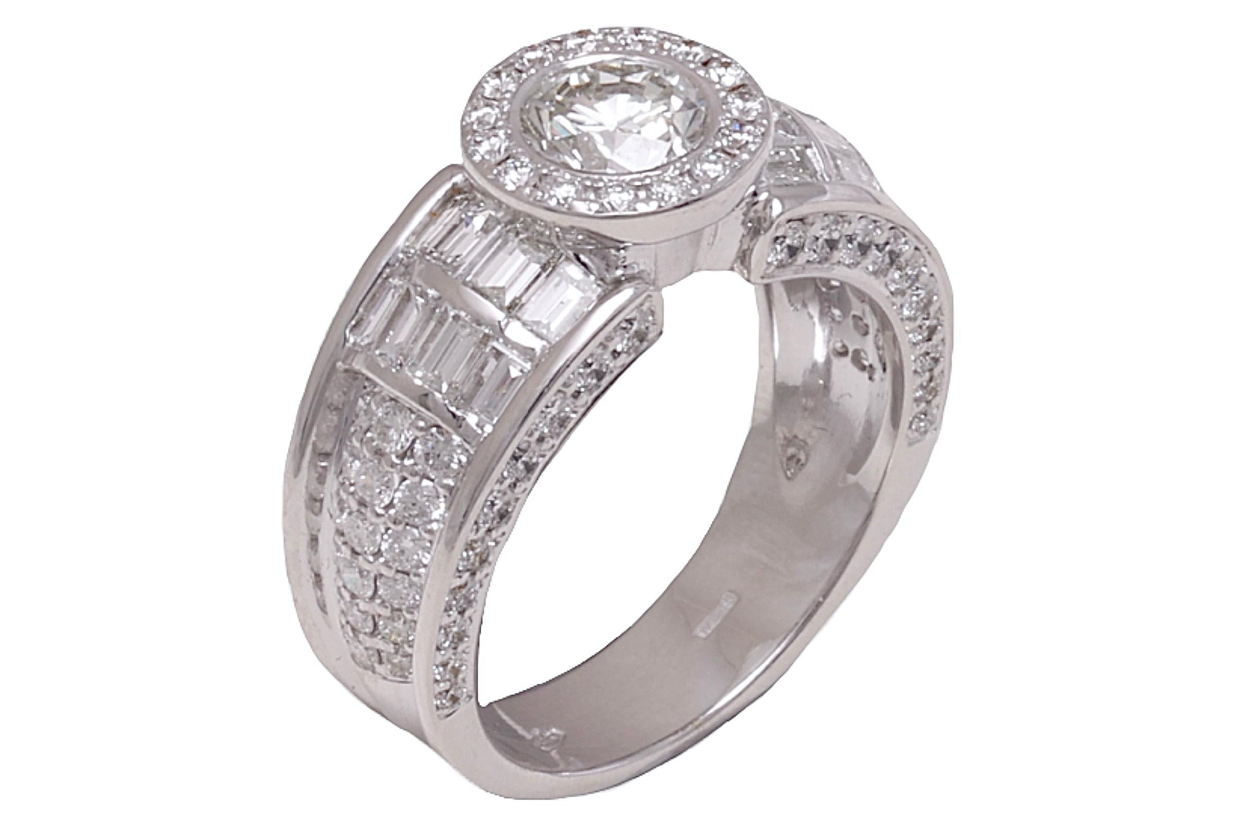 18 Kt Solitaire Round Brilliant & Baguette Cut Diamond Engagement Ring , 3.35 Ct For Sale 6