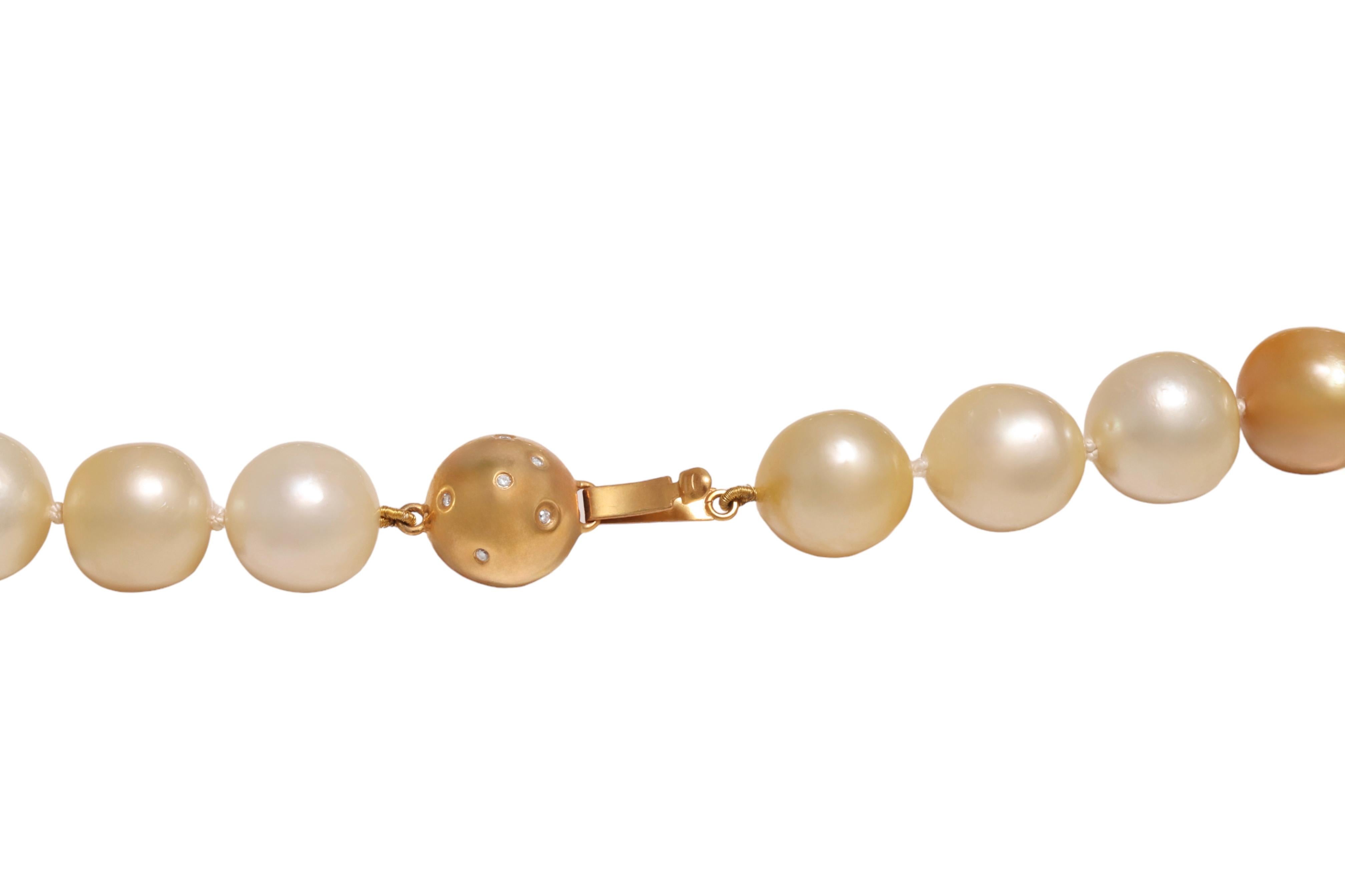 18 kt. Collier multicolore en perles des mers du Sud avec serrure en or jaune en vente 8