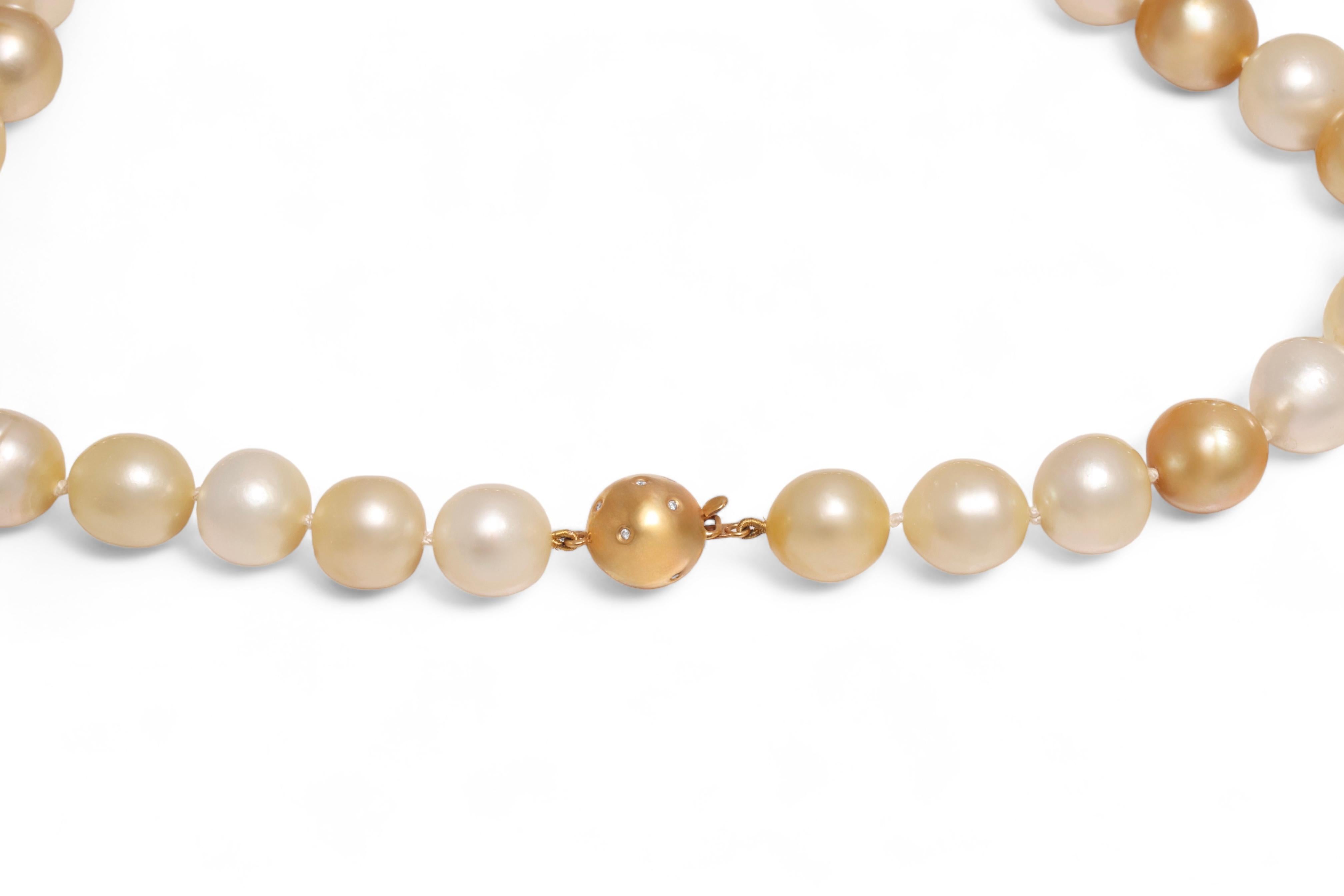 18 kt. Collier multicolore en perles des mers du Sud avec serrure en or jaune en vente 9