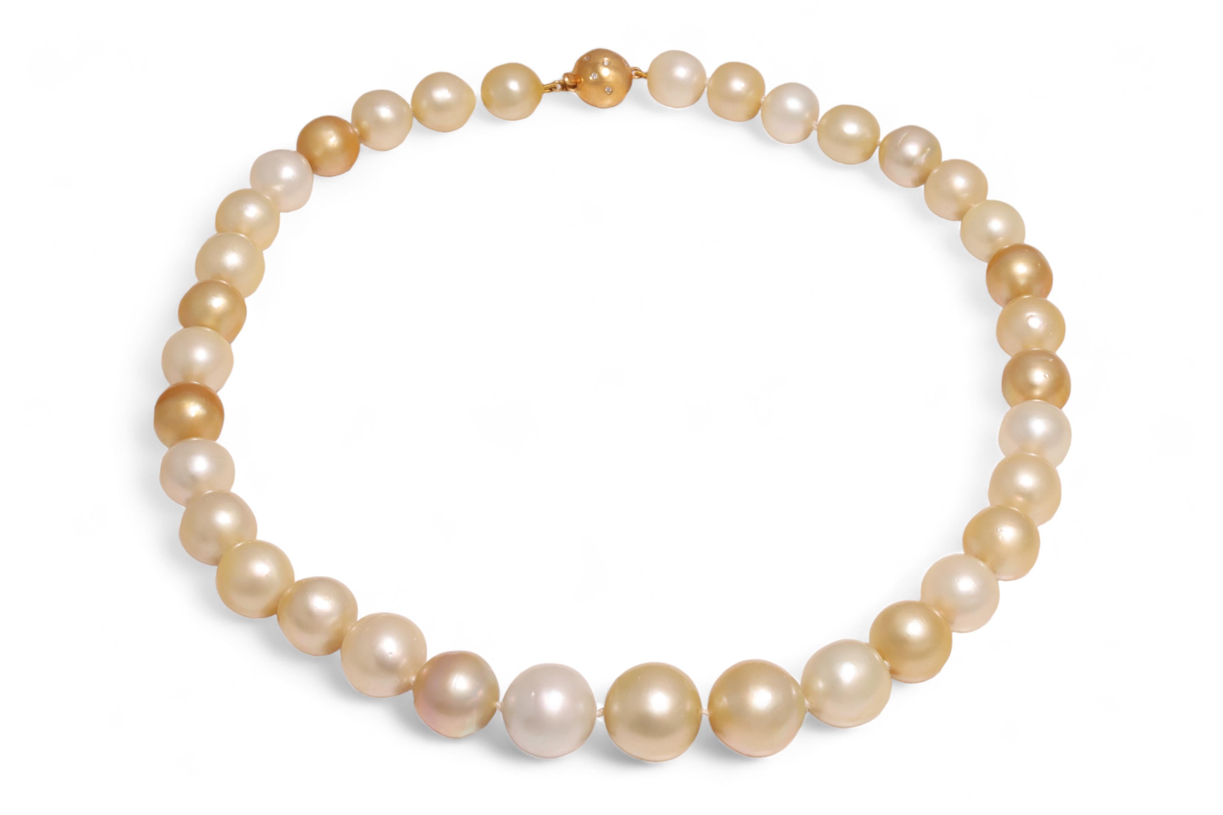 18 kt. Collier multicolore en perles des mers du Sud avec serrure en or jaune Neuf - En vente à Antwerp, BE