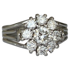 Bague cocktail rosette vintage en or blanc 18 carats avec diamants