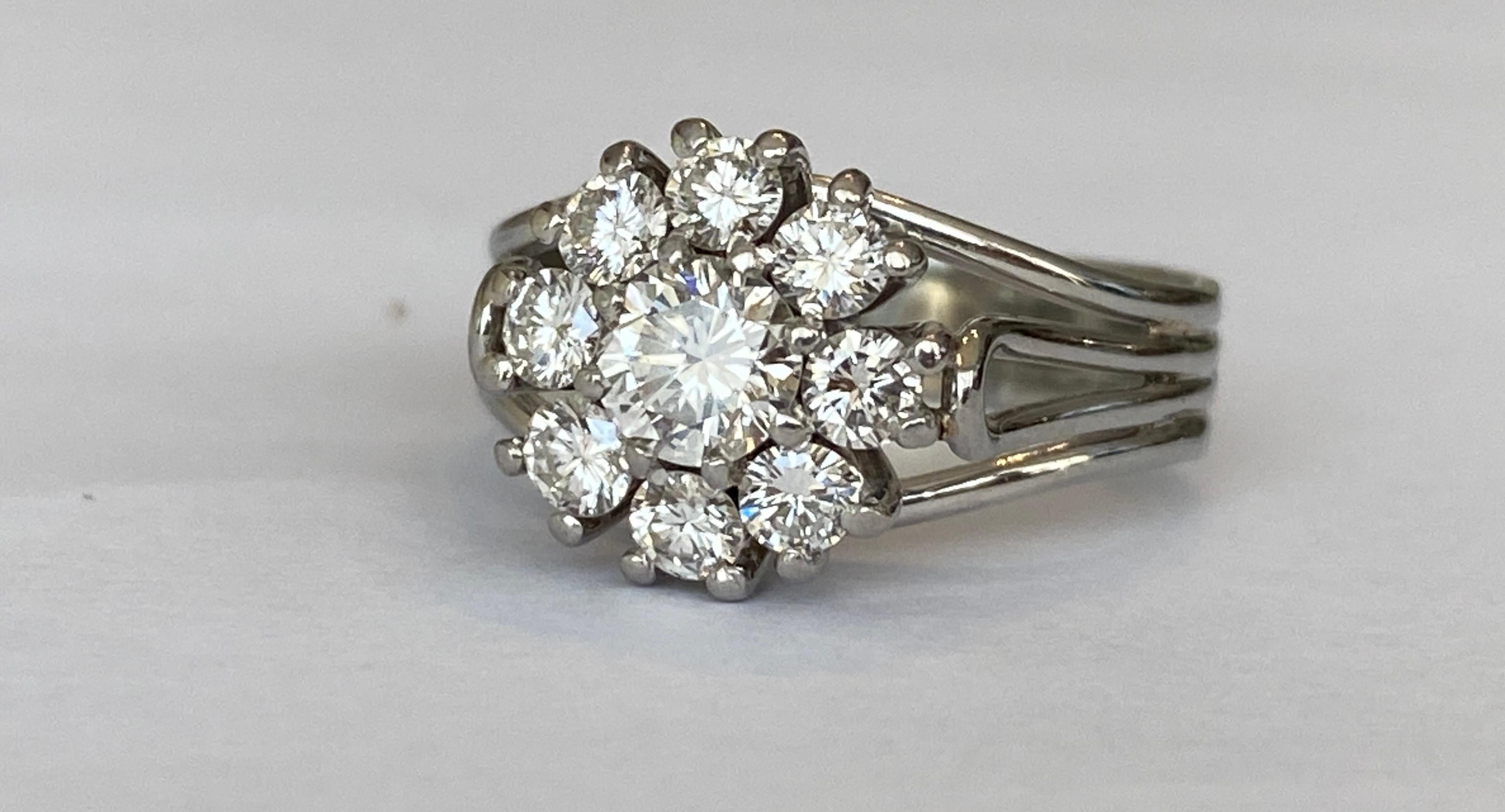 18 Karat, Vintage White Gold Cocktail Ring with Diamonds For Sale 2