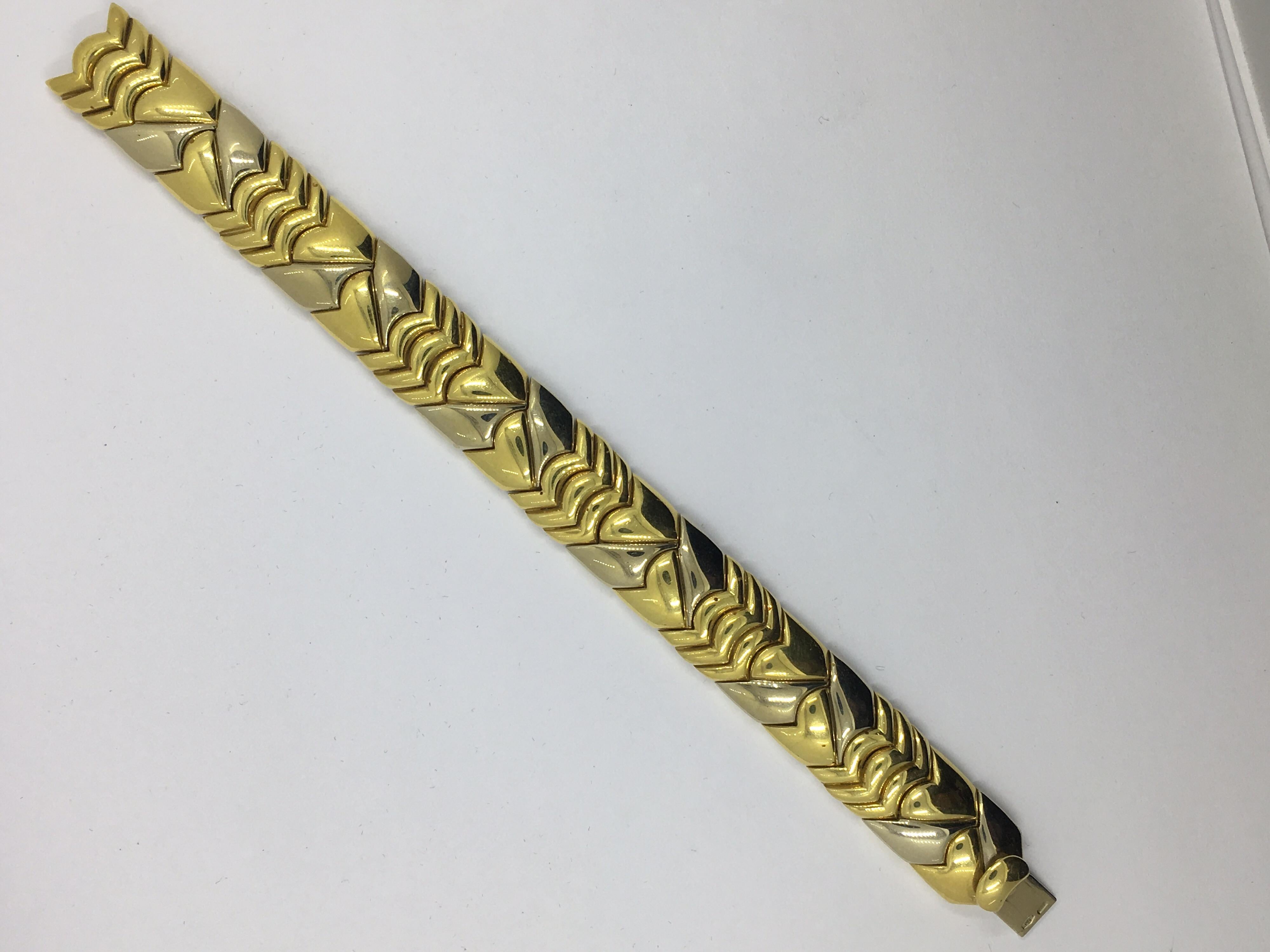 18 Karat White and Yellow Gold Bracelet For Sale 2