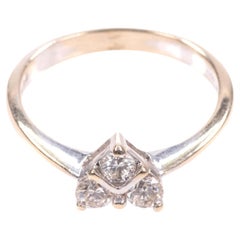 Vintage 18 Kt White Gold 0.33ct Diamond Trilogy Heart Ring
