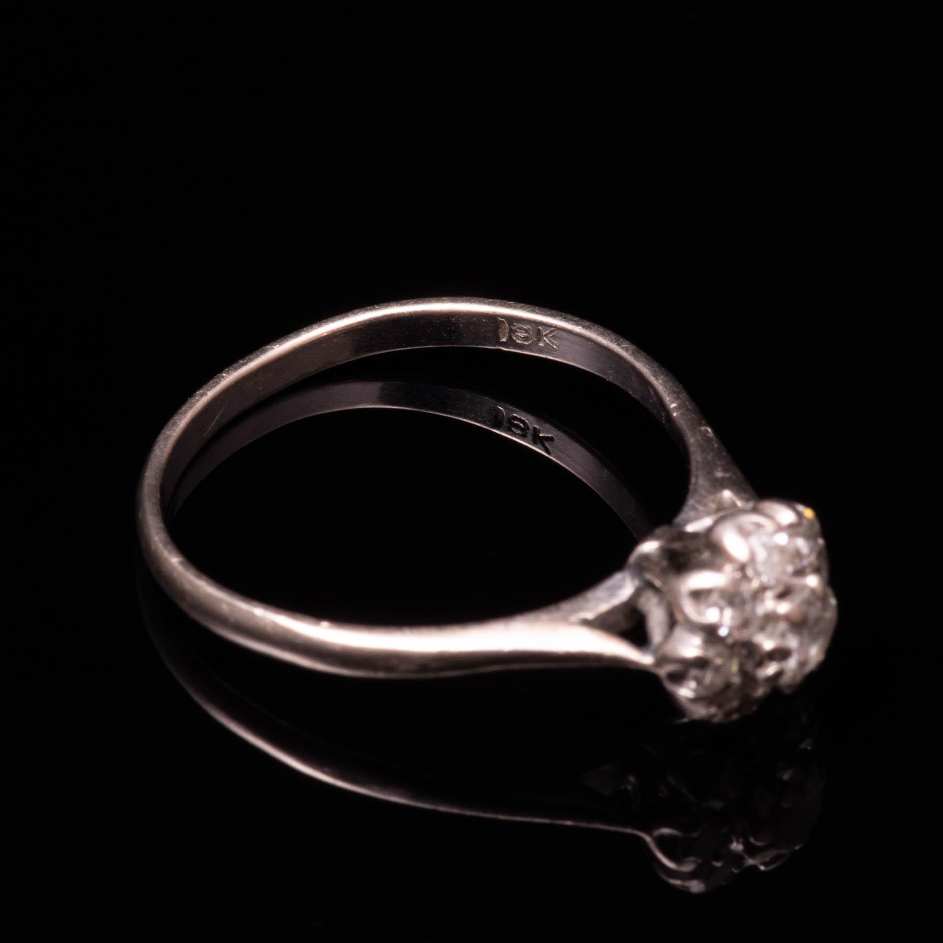 18 kt. White Gold 0.50 ct Diamond Cluster Ring 1