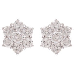 18 Kt White Gold 2 Ct Stud Earrings , Flower Design