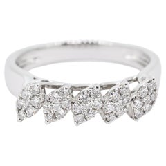 18 KT White Gold 5 Stone Cluster Diamonds Engagement Ring