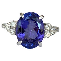 Anello Cocktail in oro bianco 18 kt con tanzanite e diamanti da 6,00 carati