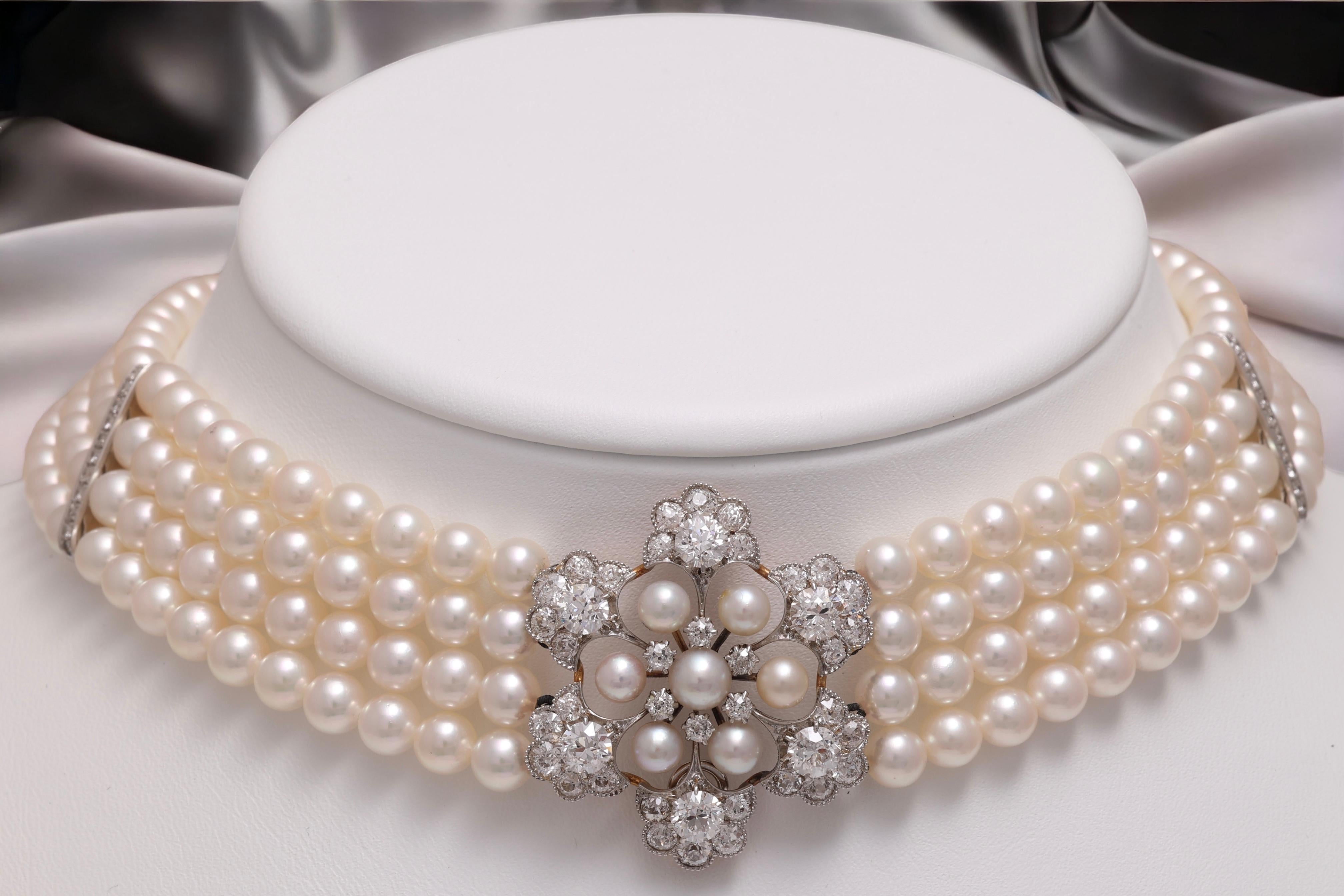 Round Cut 18 kt. White Gold Adler Genève 4 Strand Pearl Necklace Choker & Diamond Pendant For Sale
