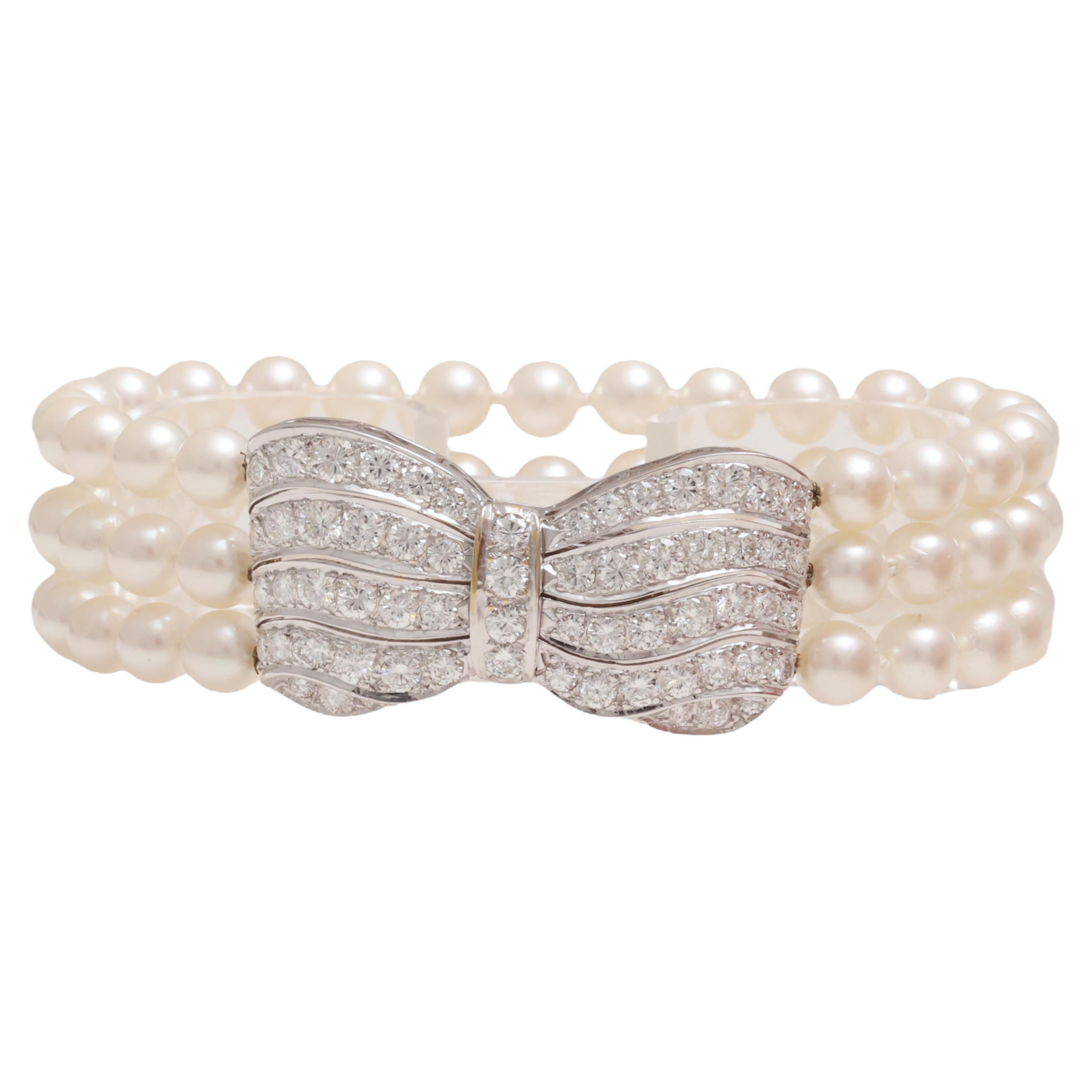 18 kt. White Gold Akoya Pearl Bracelet with 6.52 ct. Diamonds For Sale