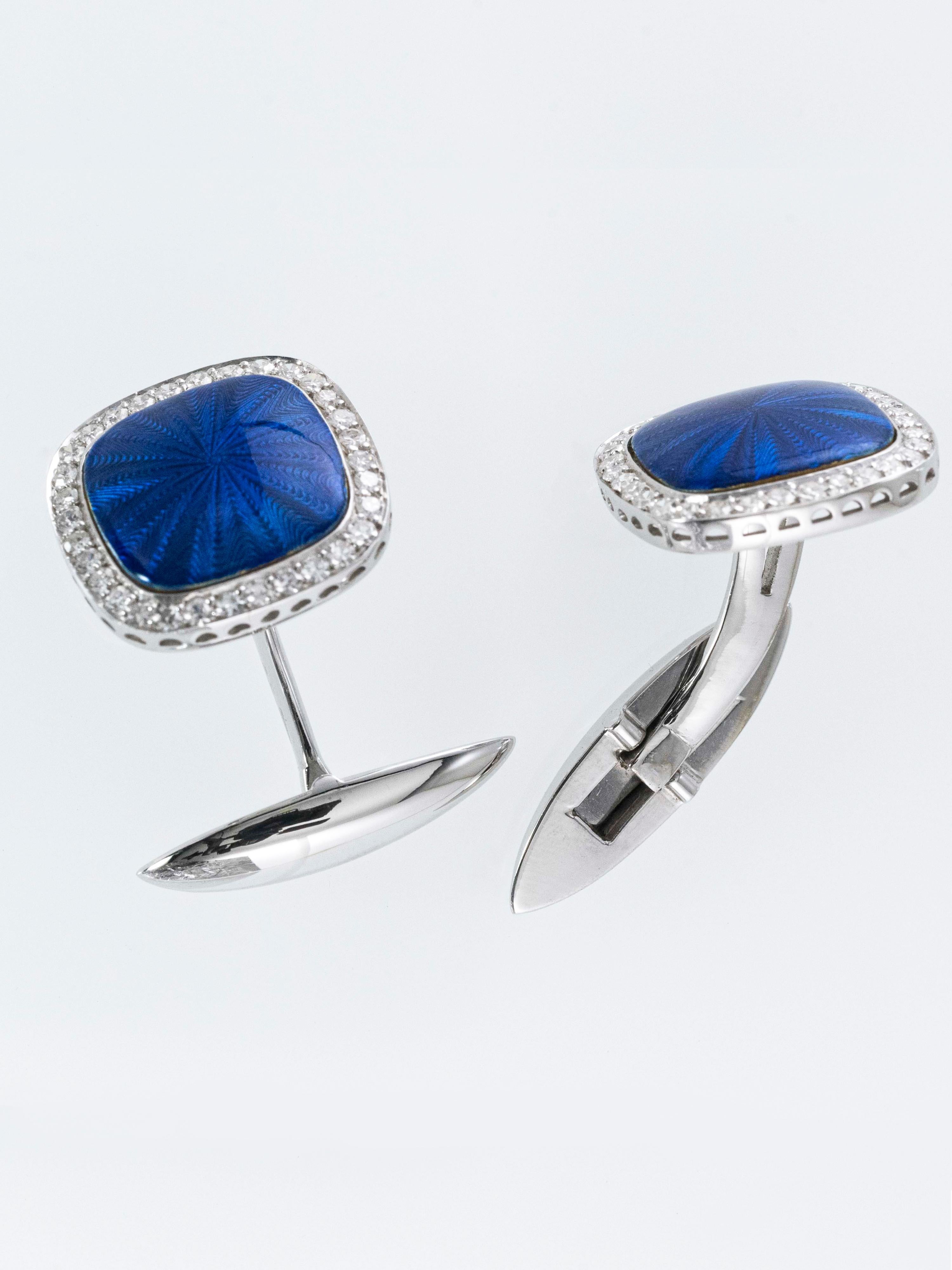 Very sophisticated cufflinks with a very high quality craftsmanship and embellished with Diamonds for ct 0.60.
The Cloisonnè enamel gives intensity and brightness to the blue and brings out the elegant Diamonds border.
Hand made in Italy.

Measures