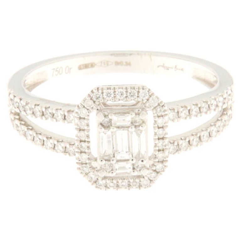18 Karat White Gold and Diamonds Engagement Ring For Sale at 1stDibs