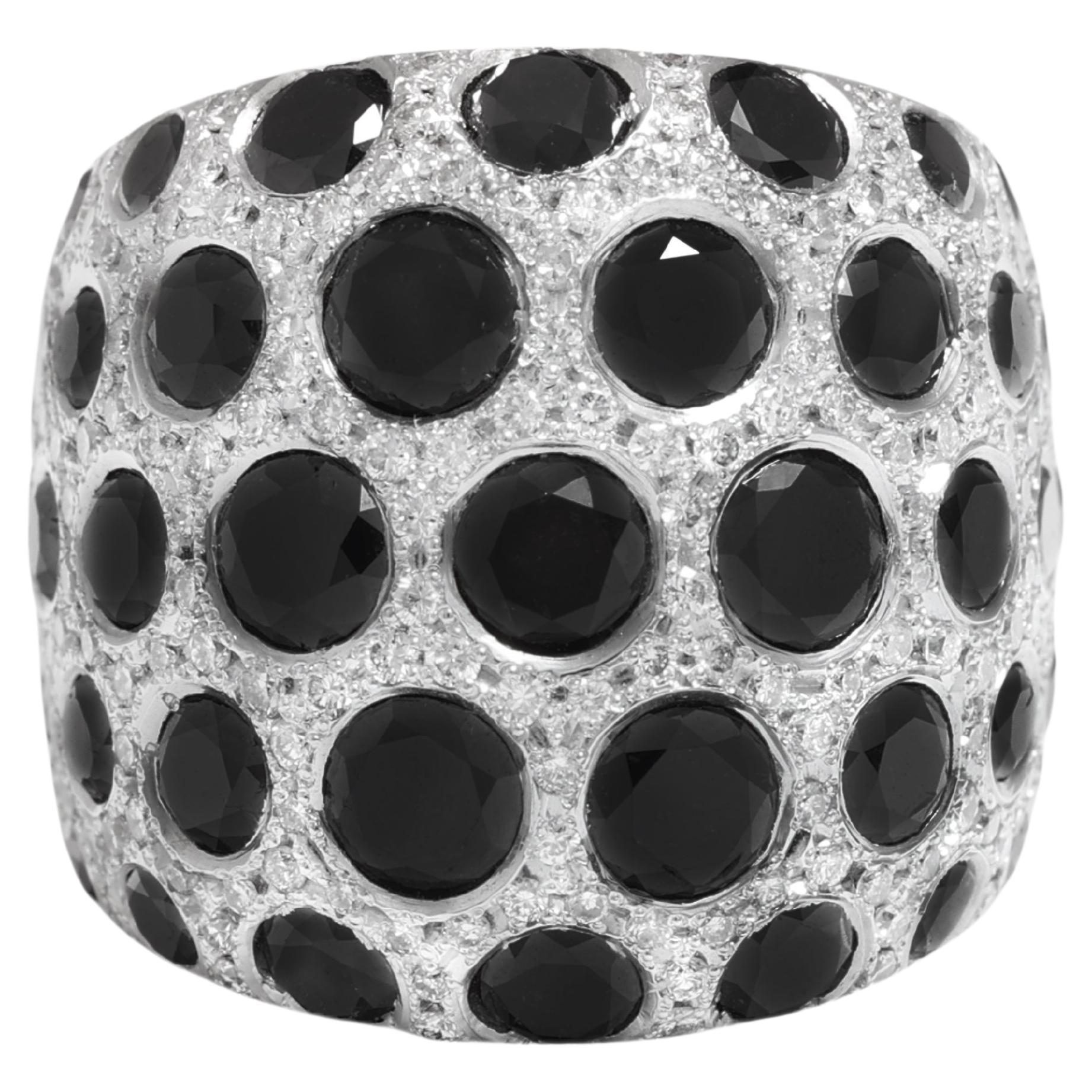 18 Kt White Gold Black & White Diamonds, Total 11.7 Ct For Sale