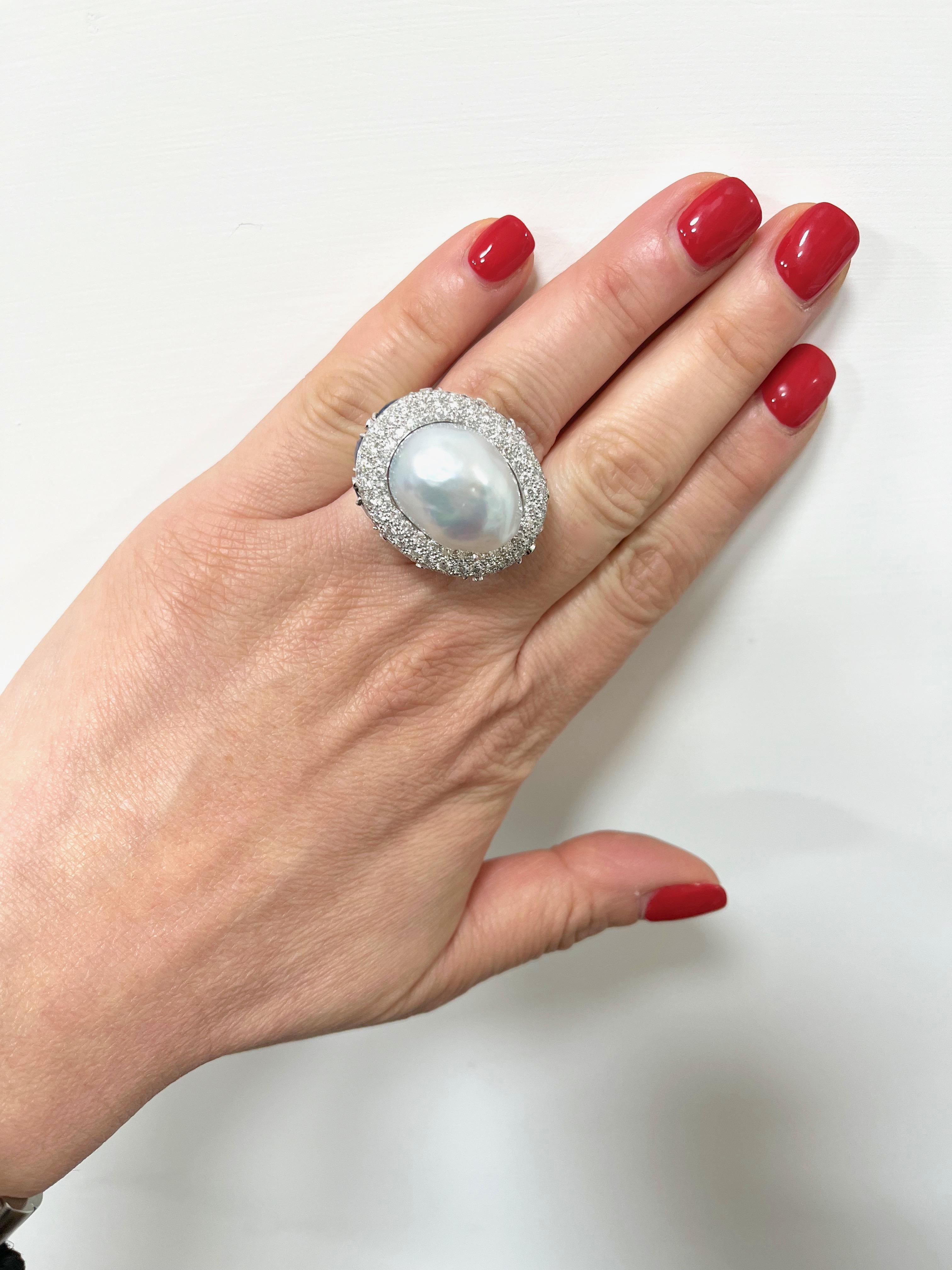 18 Karat White Gold Blue Sapphire Diamond Baroque Australian Pearl Cocktail Ring For Sale 4