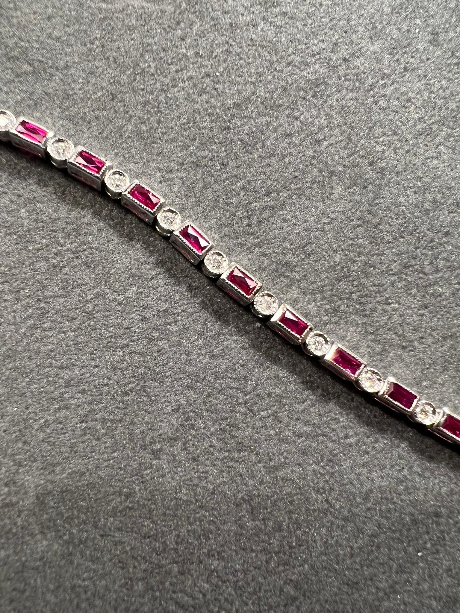 18 Kt White Gold Bracelet Set with Diamonds and Rubies 1