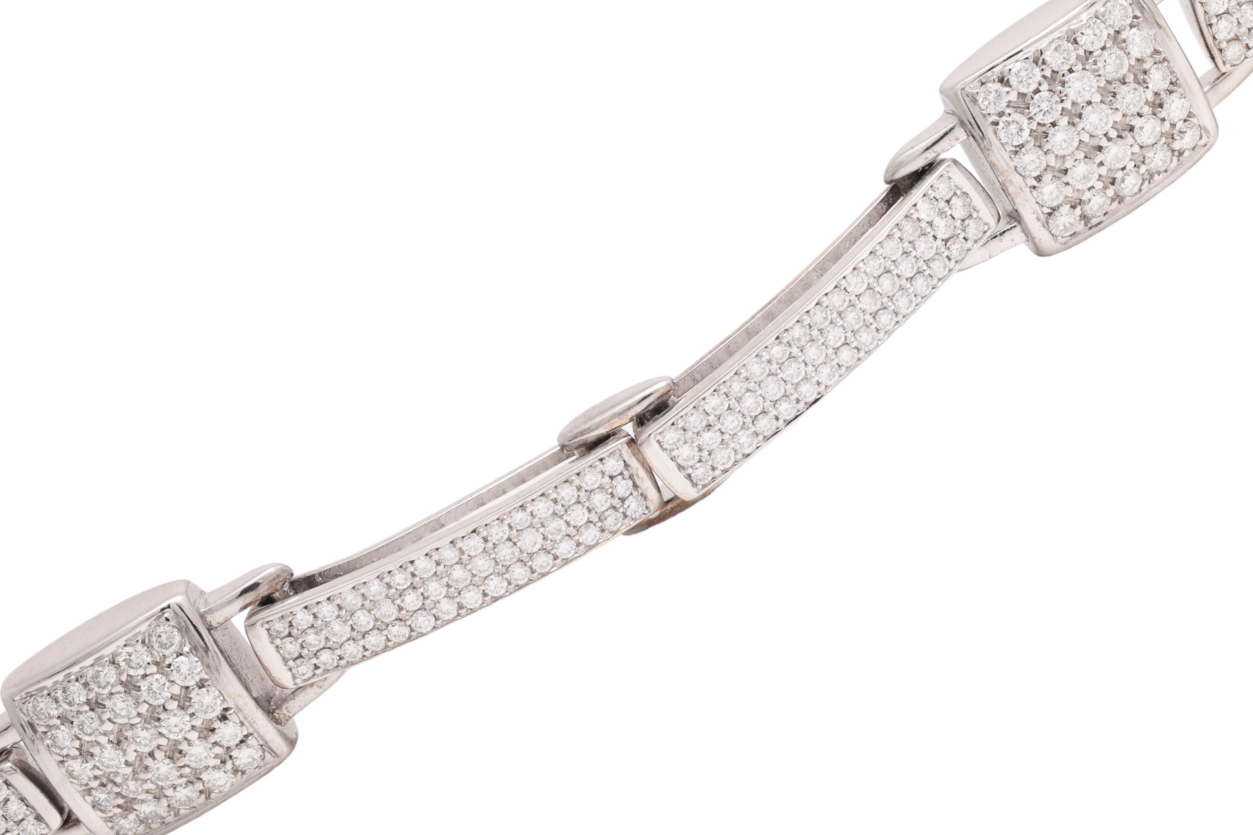Brilliant Cut 18 kt. White Gold Bracelet with 4.77 ct. Pavé set Diamonds For Sale