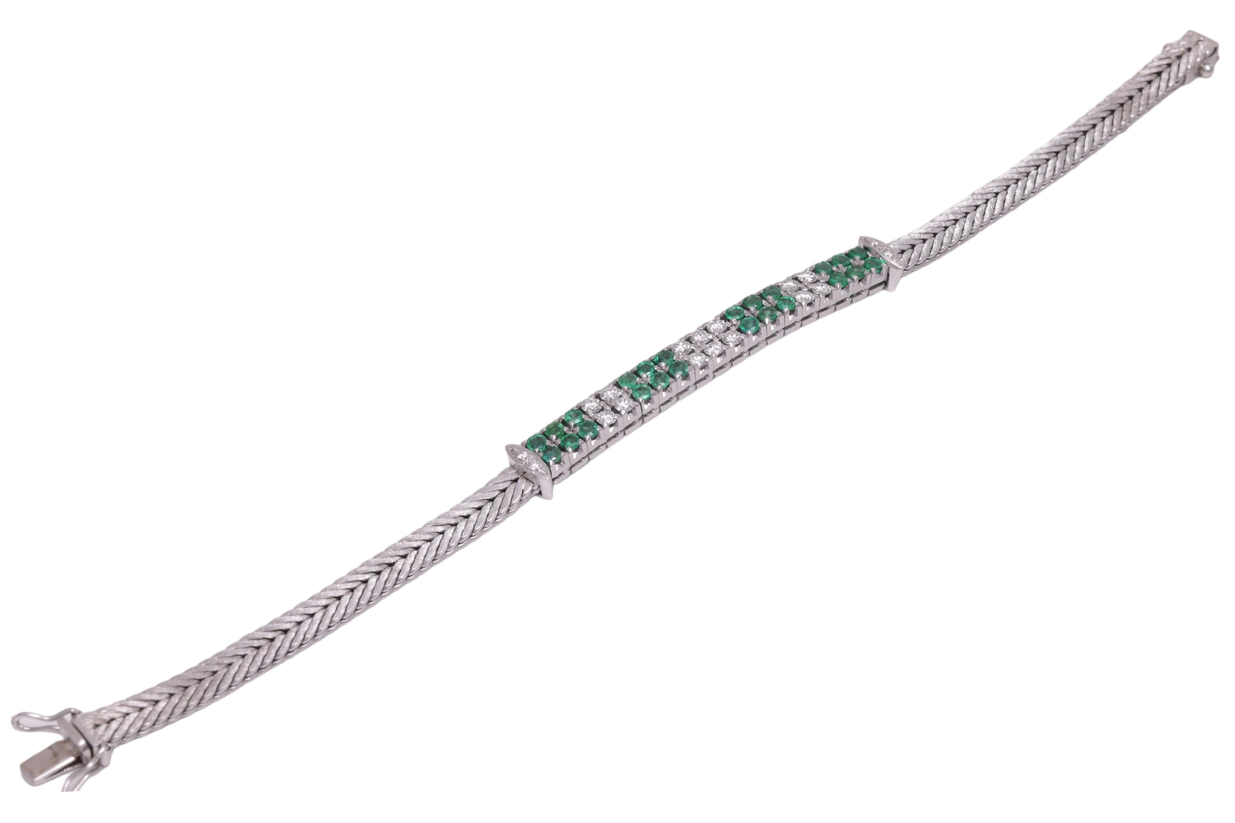 Brilliant Cut 18 kt. White Gold Bracelet With Emeralds and 1.04 ct. Diamonds For Sale