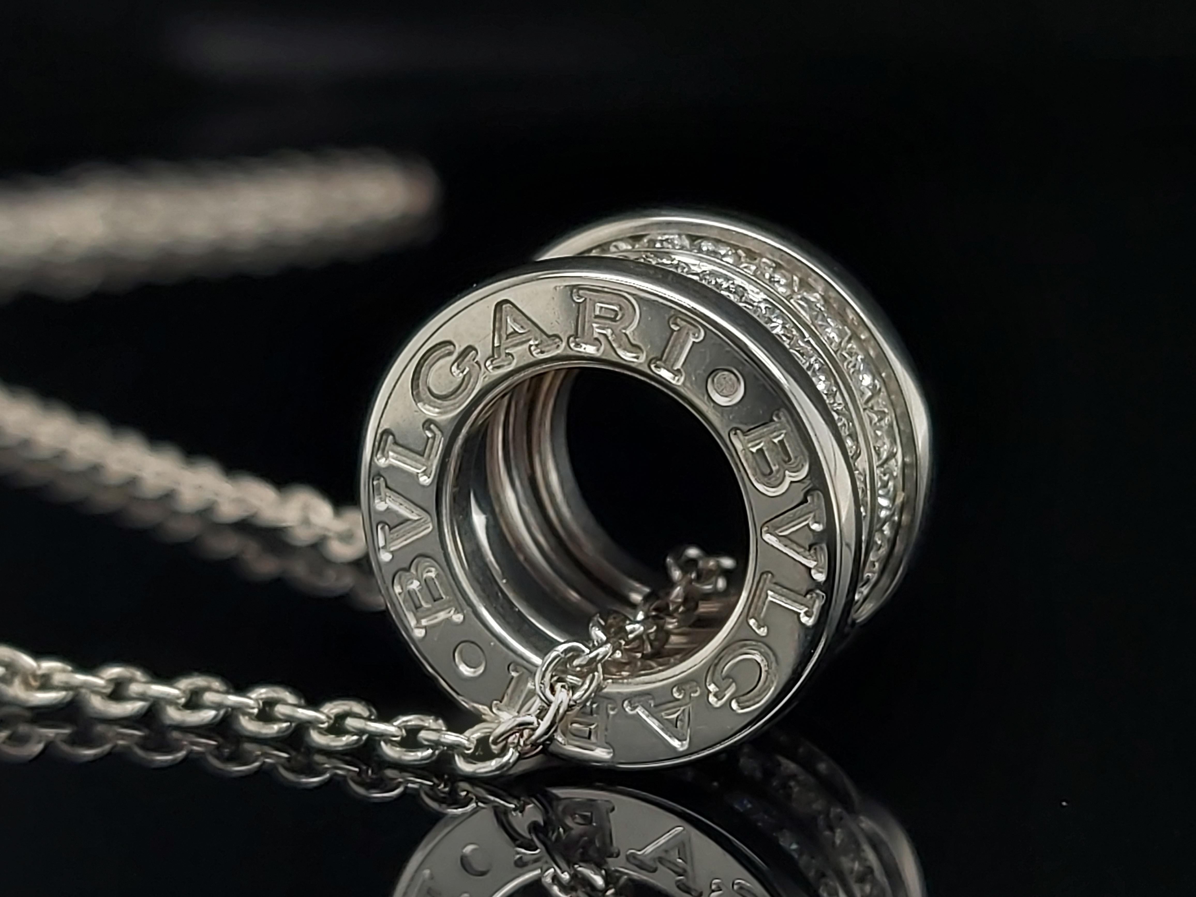 18 Karat White Gold Bvlgari B-zero1 Necklace with Paved Diamonds 6