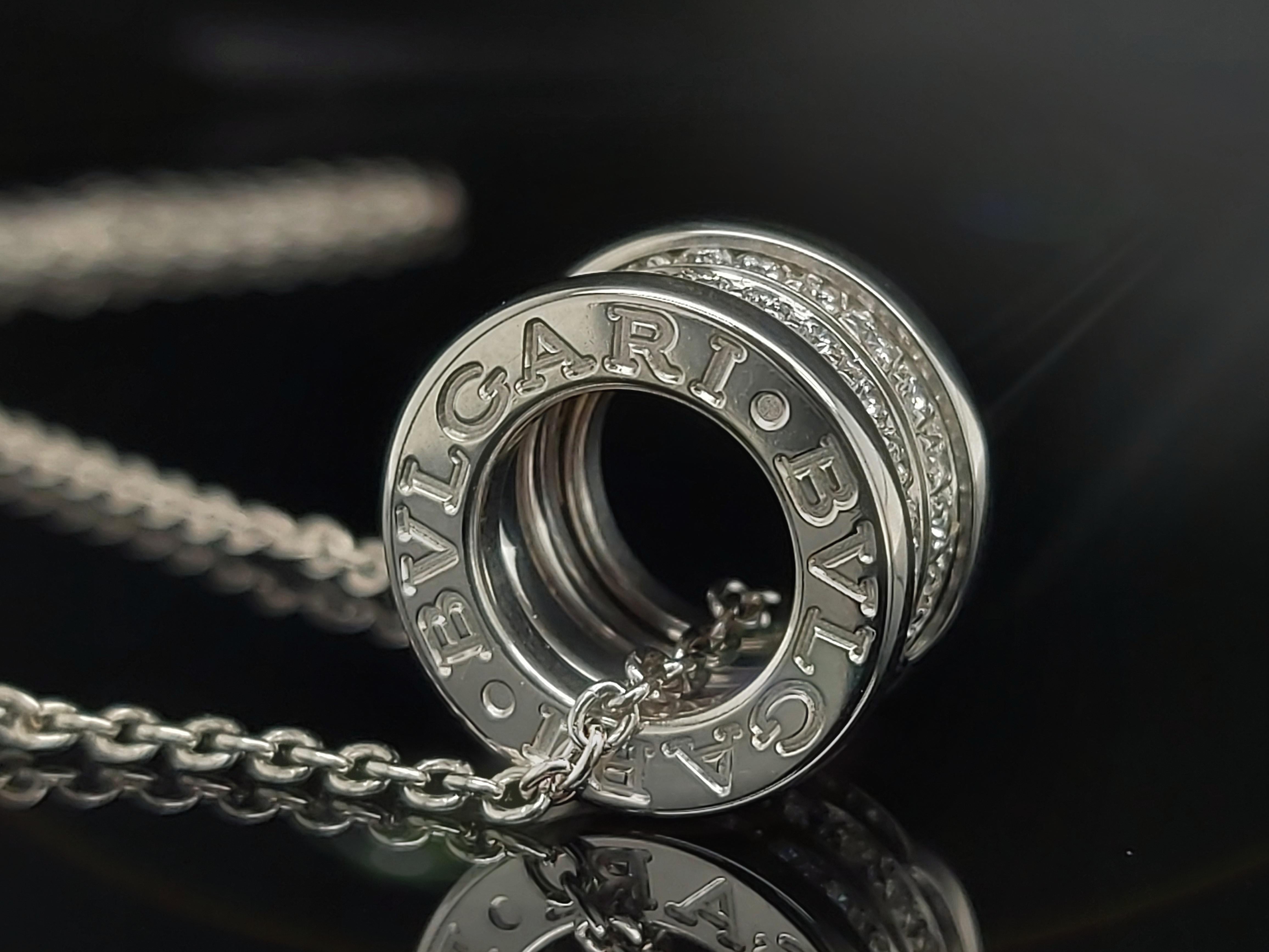 18 Karat White Gold Bvlgari B-zero1 Necklace with Paved Diamonds 7